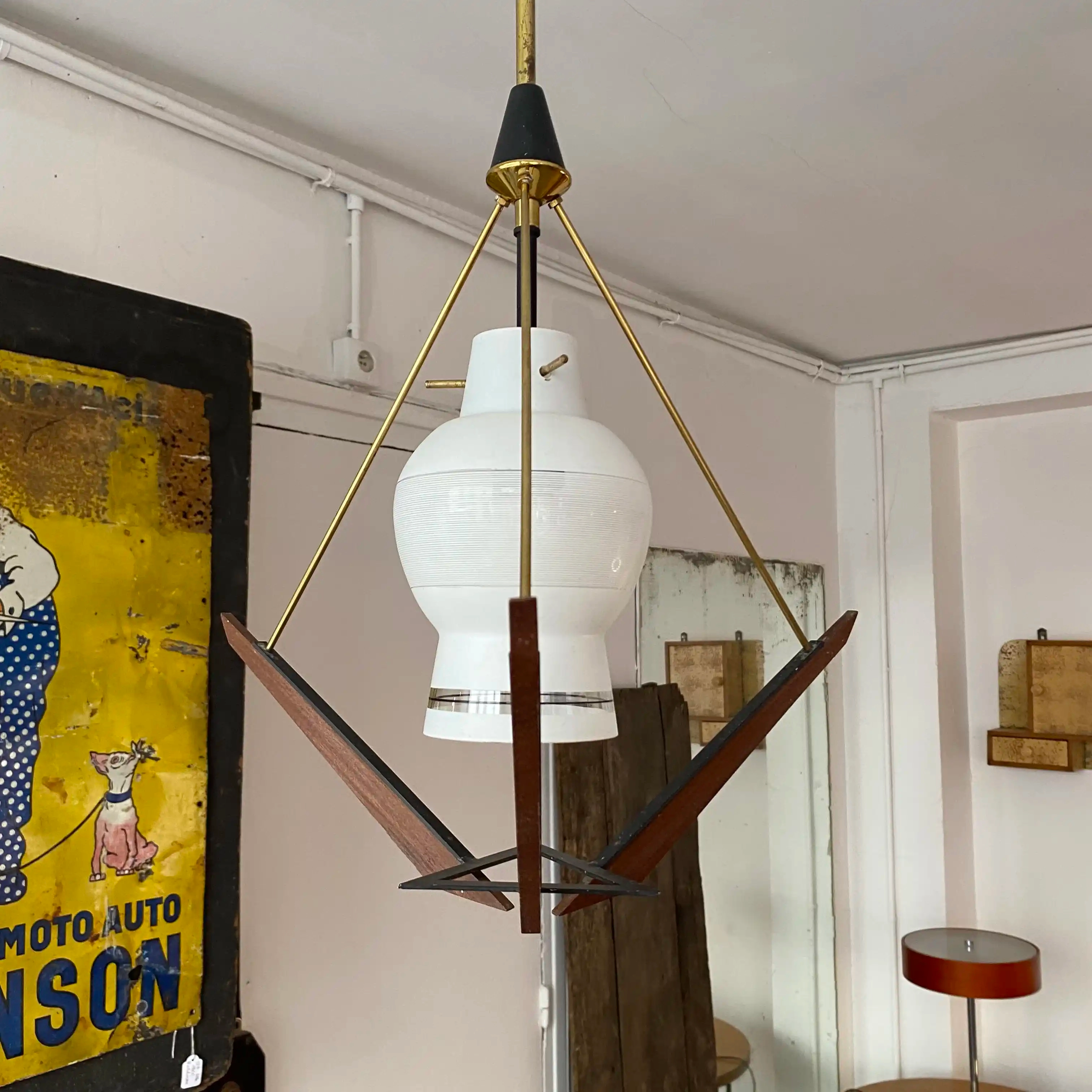 Lustre scandinave années 50