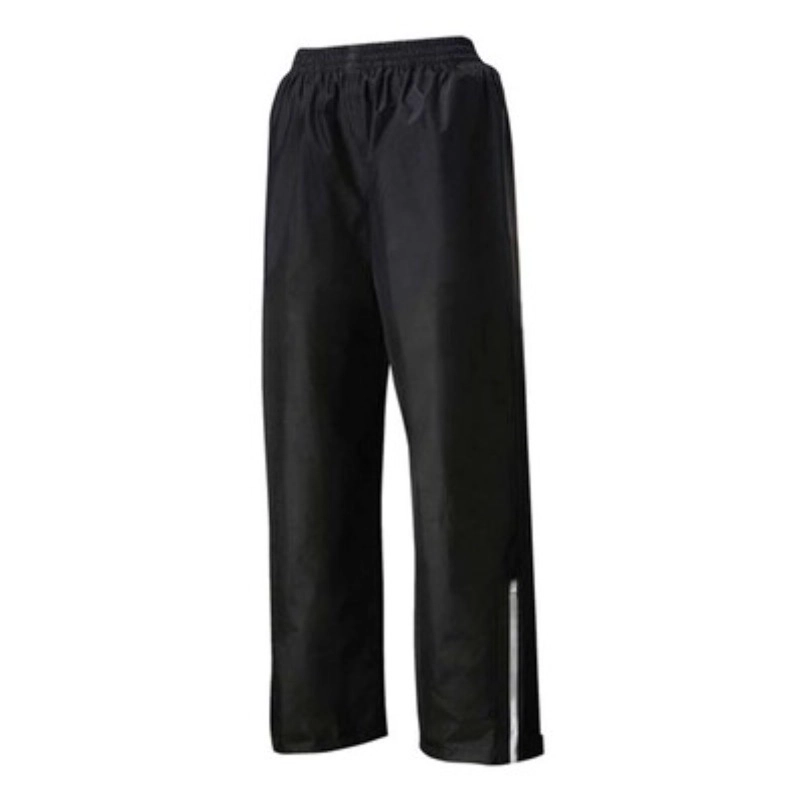 En polyester imperméable et déperlant. Bandes réfléchissantes de haute qualité. Livré avec une pochette de rangement.