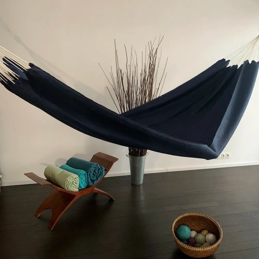 Hamac d’intérieur en lin bleu marine