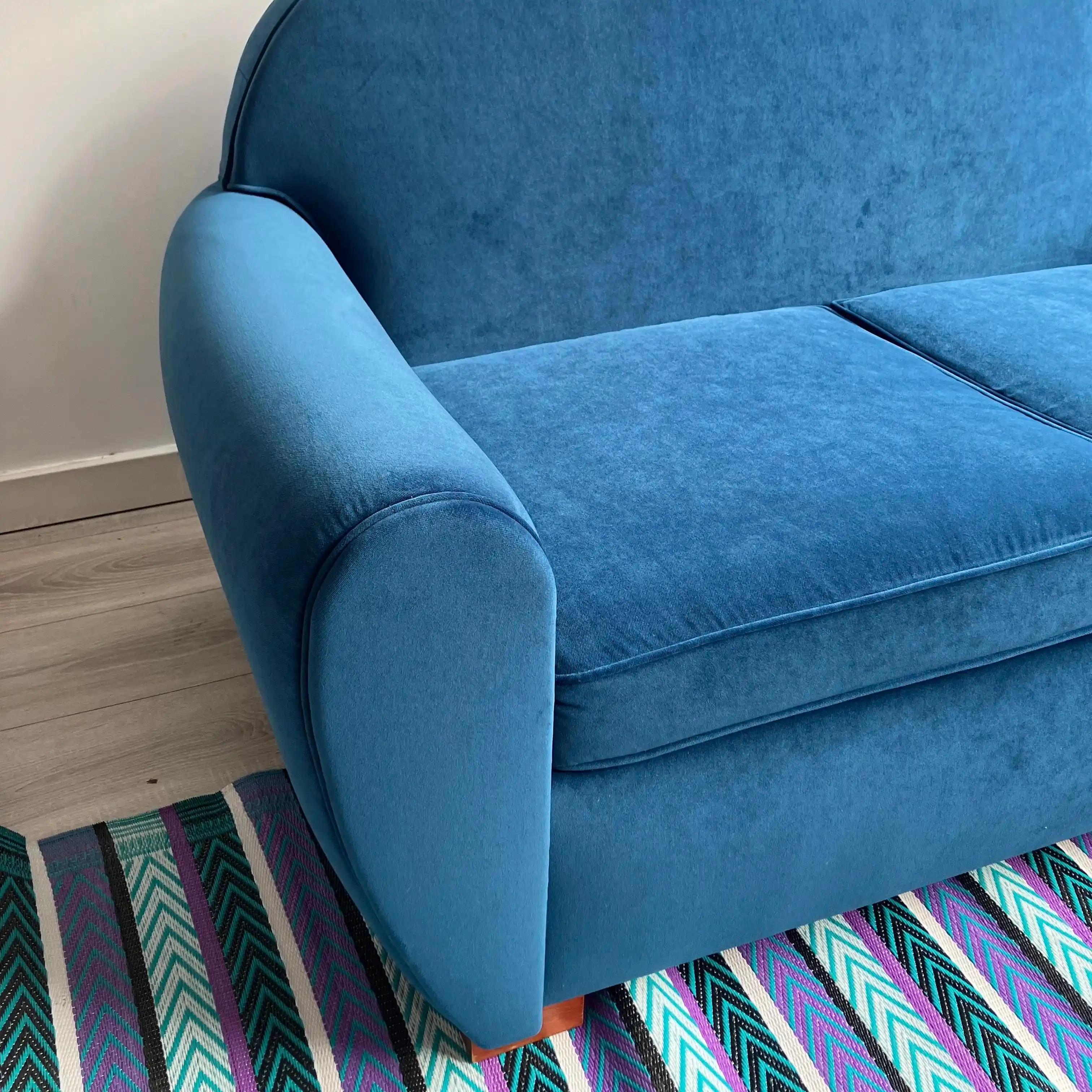 Tapissier réparation canapé