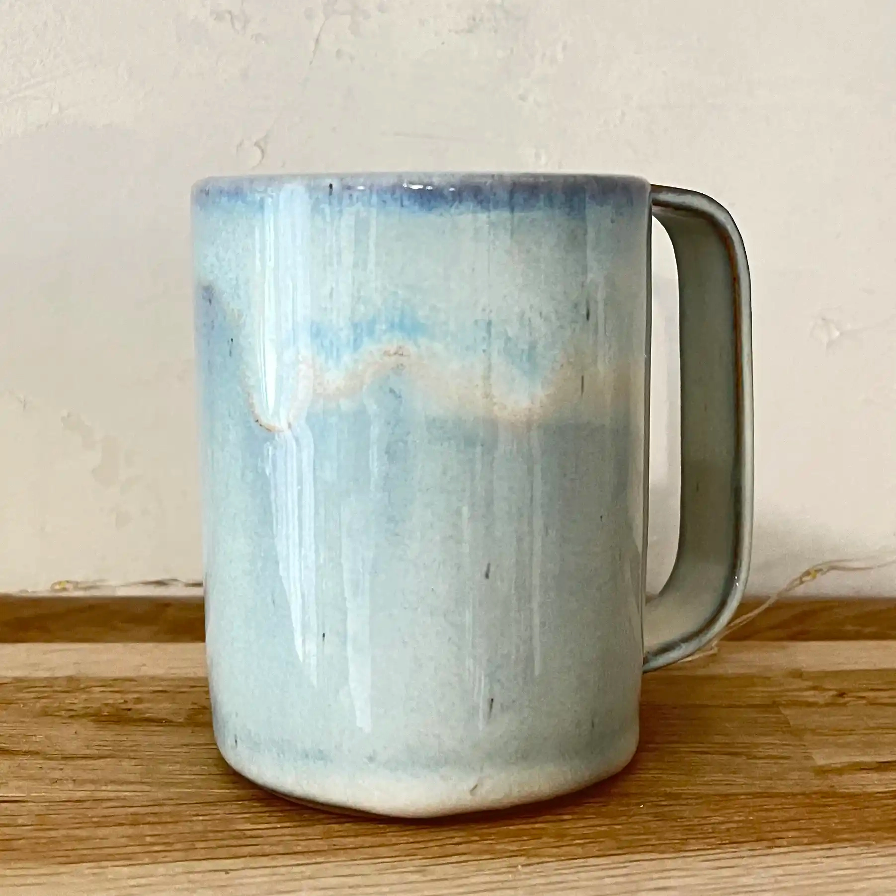 Gobelet utilitaire, au design sobre et intemporel