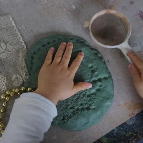 Atelier céramique patouille pour les 3-6 ans avec un adulte accompagnant Montreuil