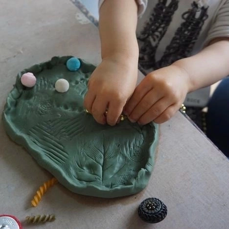 Atelier céramique patouille pour les 3-6 ans avec un adulte accompagnant Montreuil