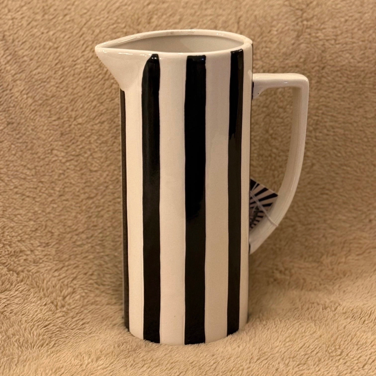 Grande carafe rayée