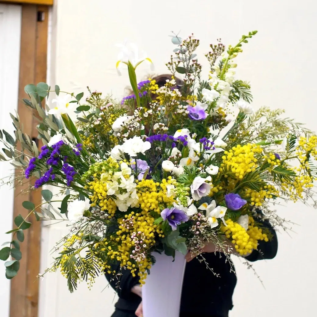 Abonnement mensuel de fleurs fraîches (Avec livraison)