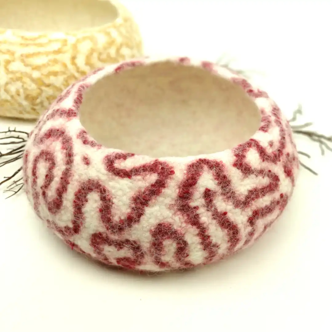 Atelier Lanzetta,Grandes coupes feutre motifs coraux