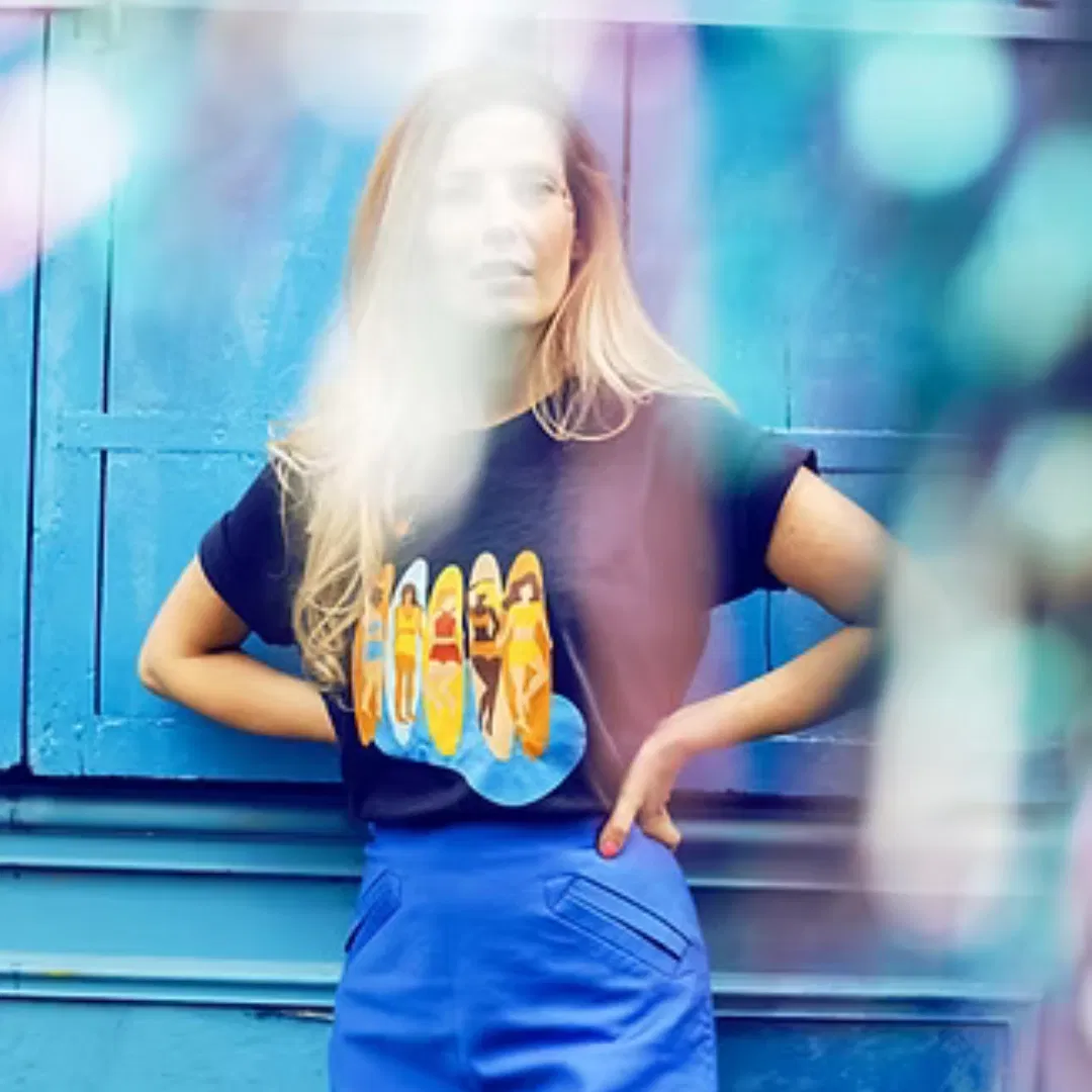 Collab Maison linepo x Lundi au soleil T-shirt – Les surfeuses rétro