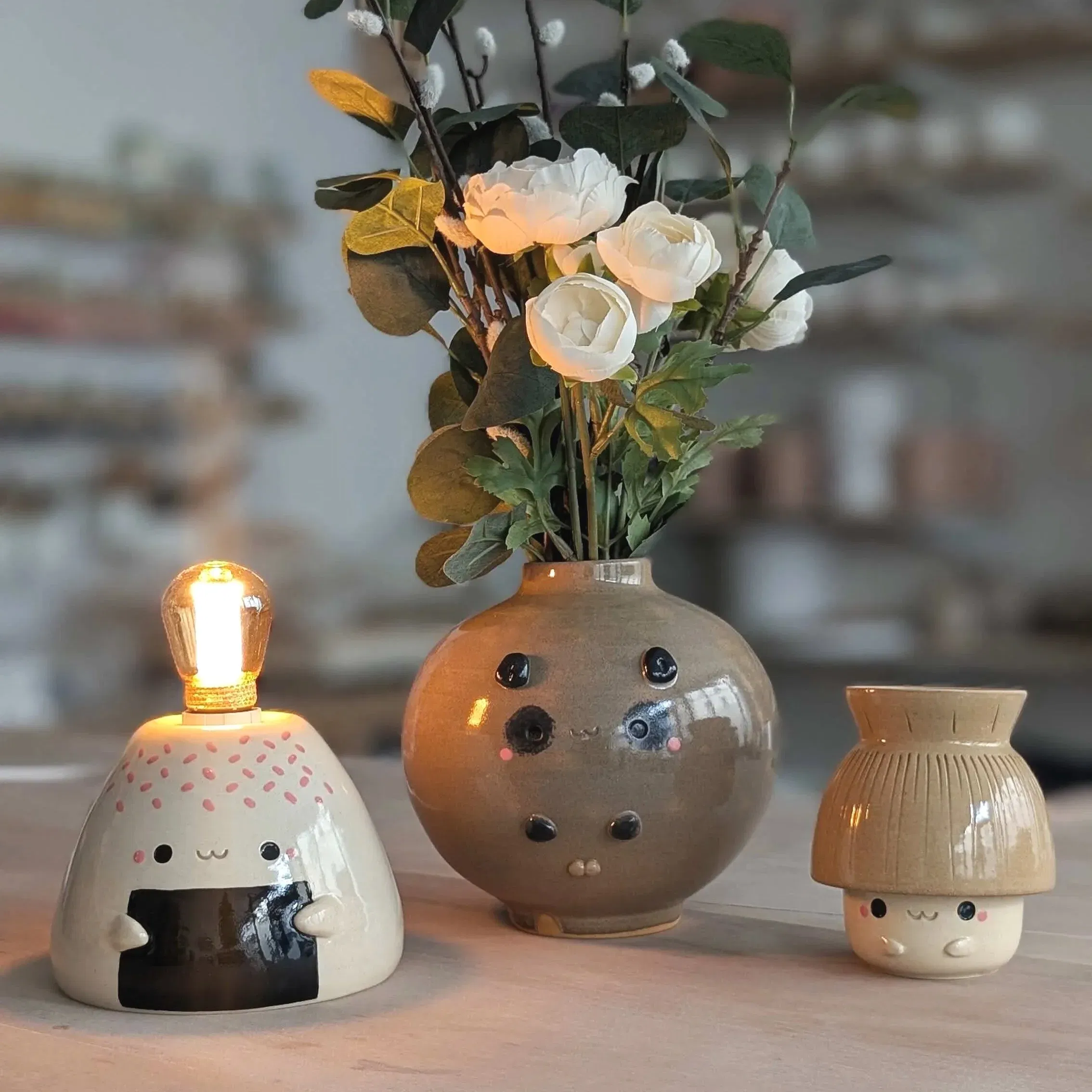 Vase Tanuki en céramique n°2