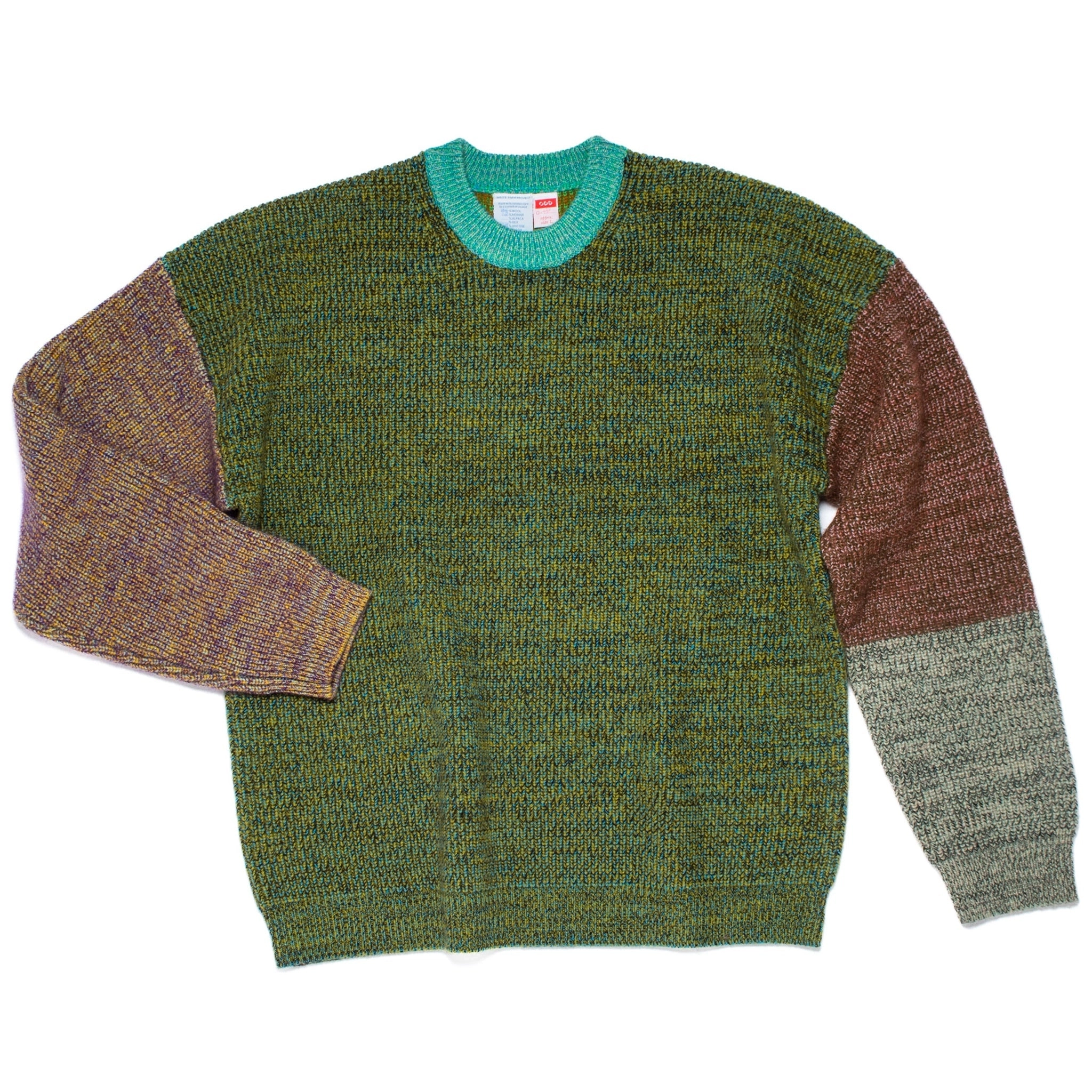 Pull tricoté taille L. ODD est notre pull ras-du-cou classique, parfaitement imparfait.
Sa coupe droite et décontractée est complétée par des épaules tombantes.
Le modèle est défini, mais les couleurs et le fil sont choisis par la roue de la fortune WYP.
Ainsi, chaque pièce est vraiment unique au monde !