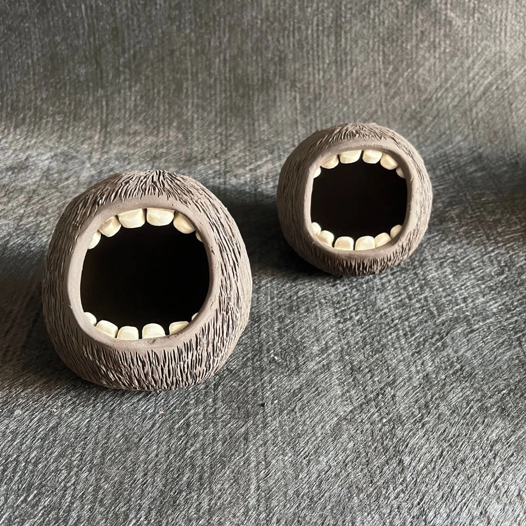 Vide poche modelée à la main en céramique de haute température