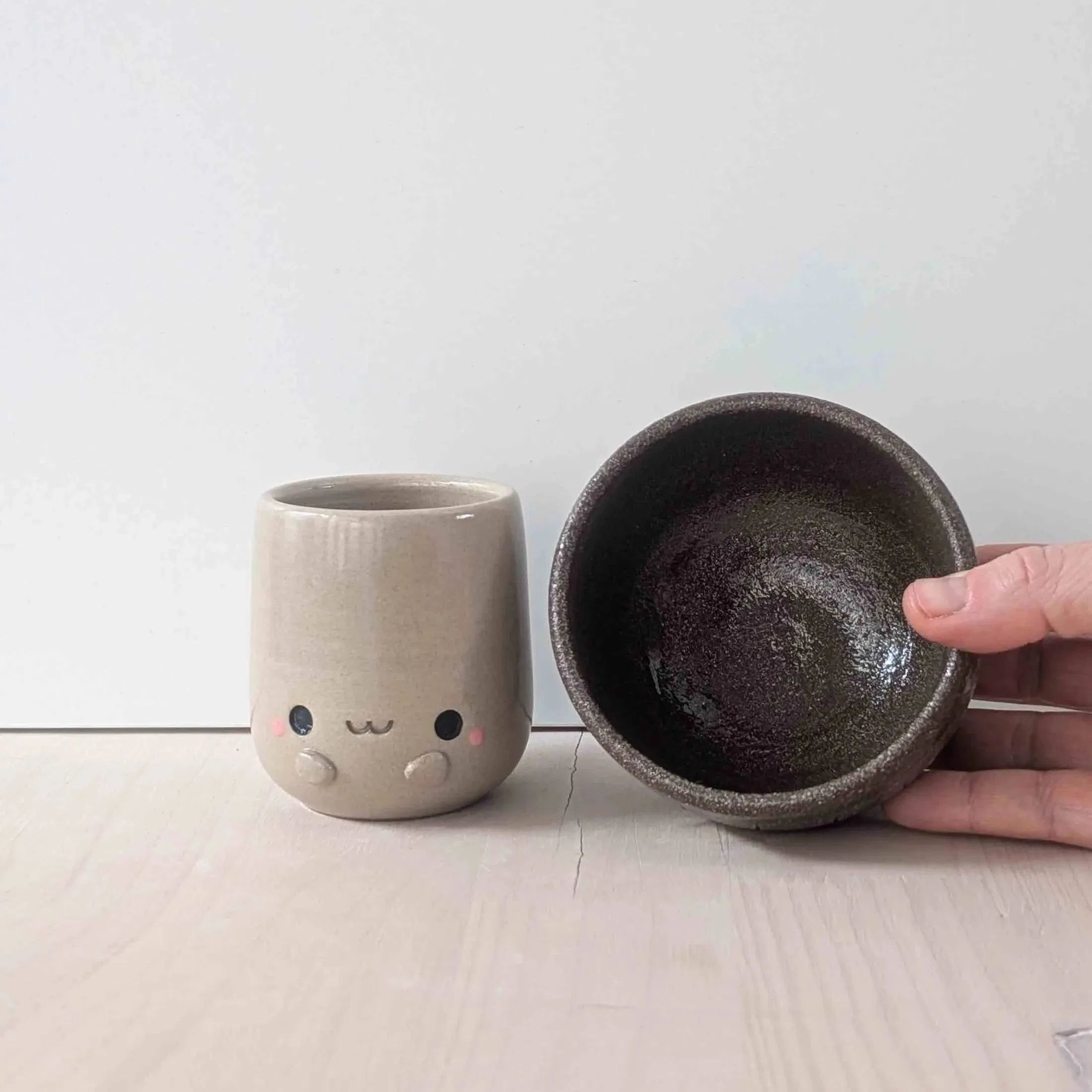 Duo tasse et bol Maison japonaise toit de chaume en céramique – brun