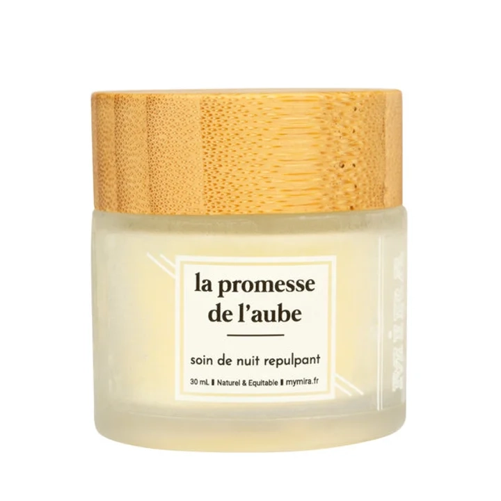 Un soin extrêmement simple d'utilisation : pas de sensation de film gras, rapide à appliquer. Une texture délicate, une note subtile de pamplemousse, un effet puissant. Pot de 30ml.