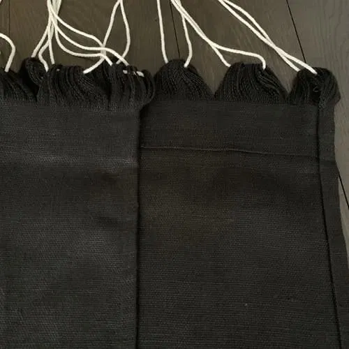 Hamac d’intérieur en lin noir : le Ténébreux