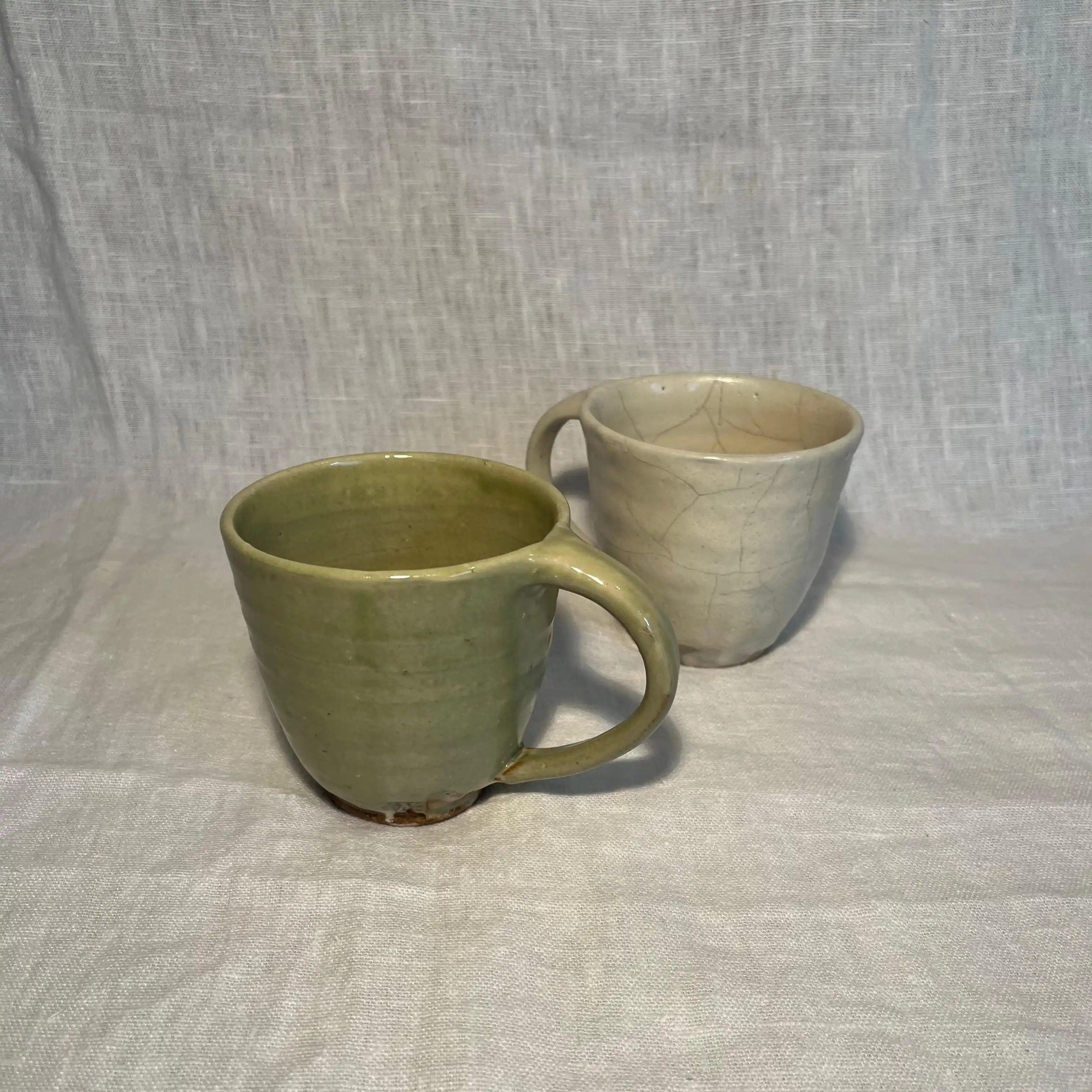 Mug grès. Engobe et émail. Volume 25 cl