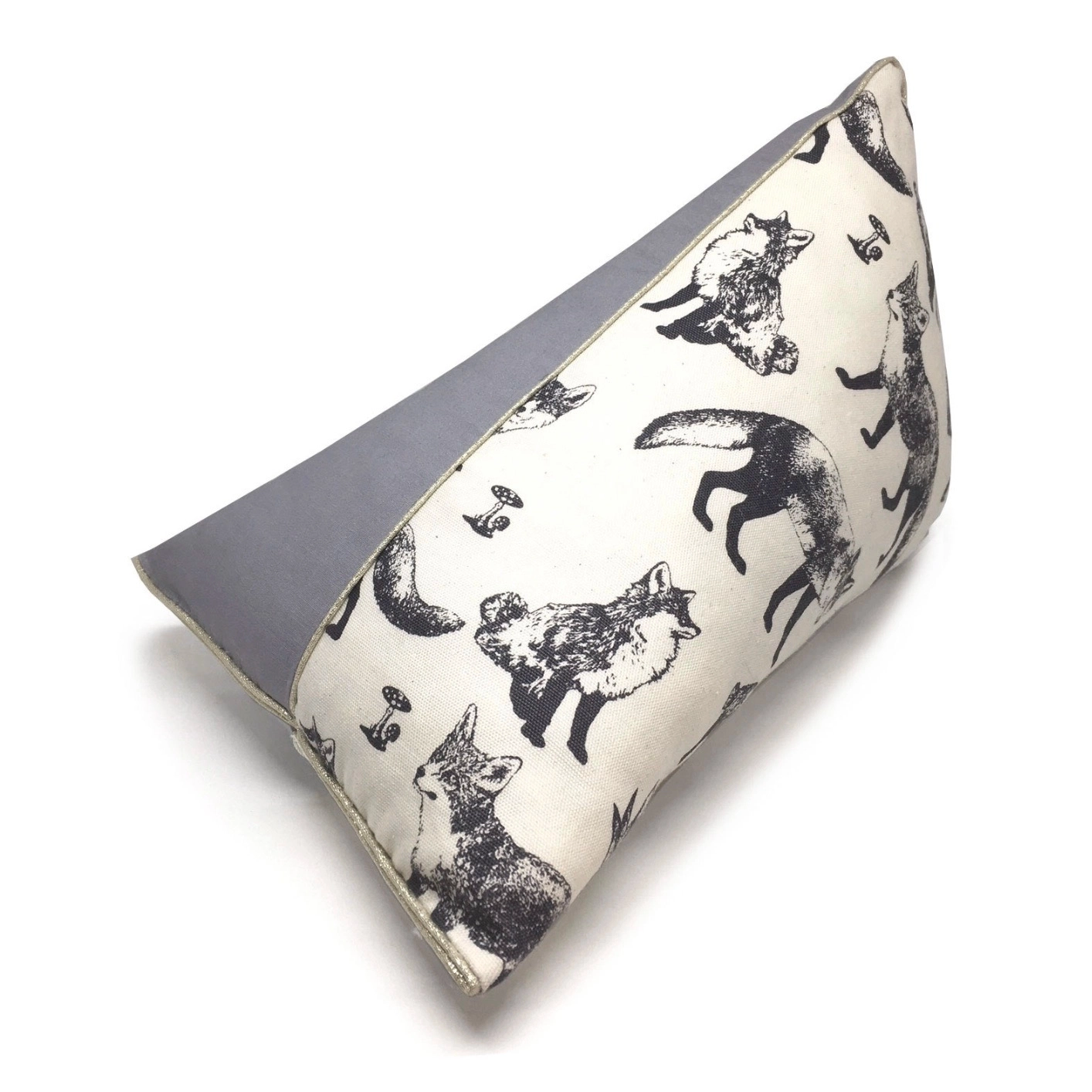 Petit coussin berlingot au bel imprimé japonais