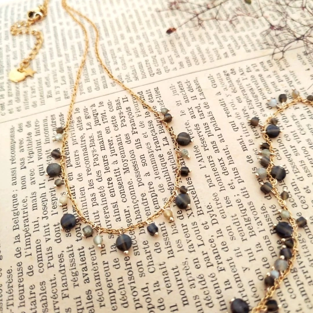 Collier et bracelet en obsidiennes et quartz gris