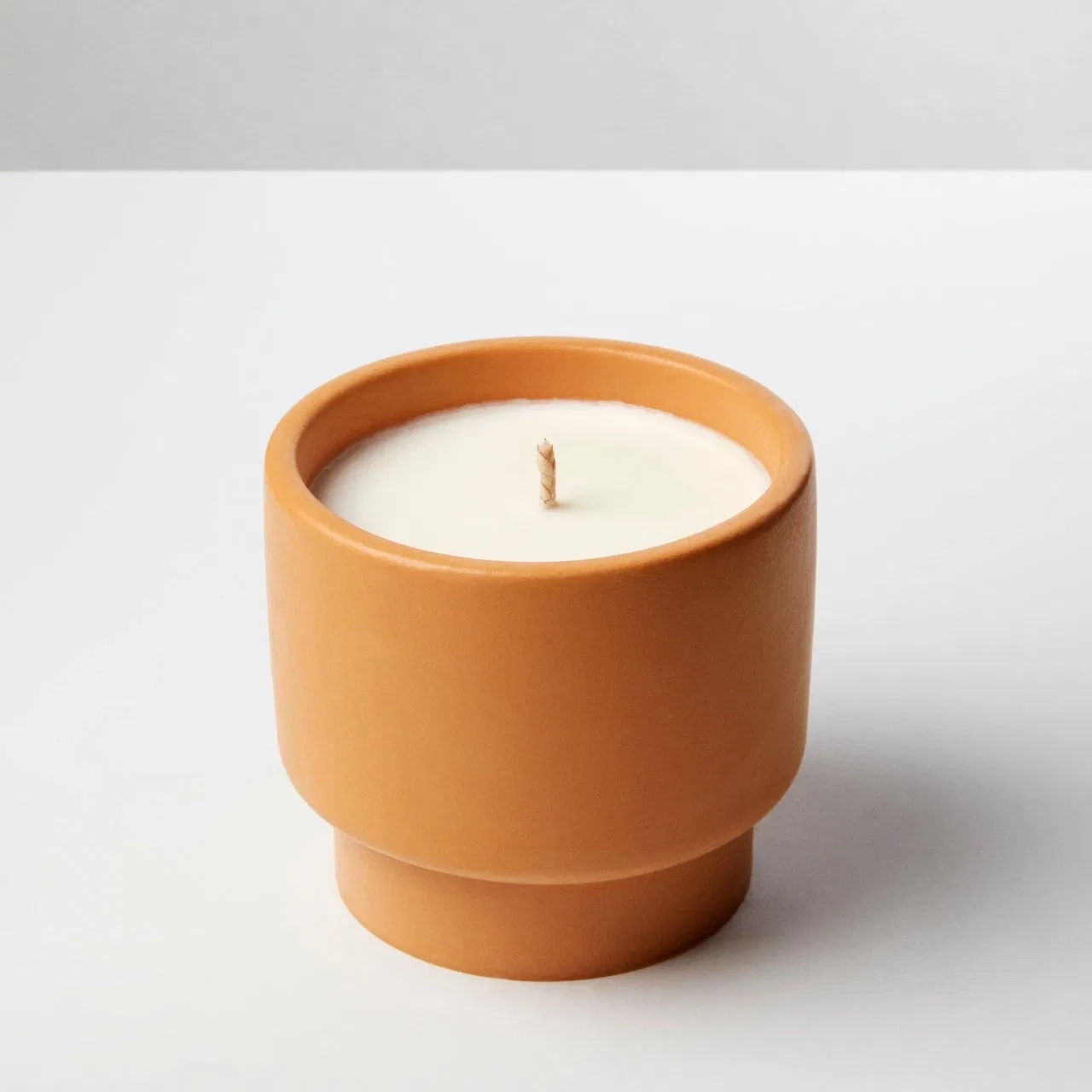 Bougie végétale 04 - Fleur blanche, ambre, vanille