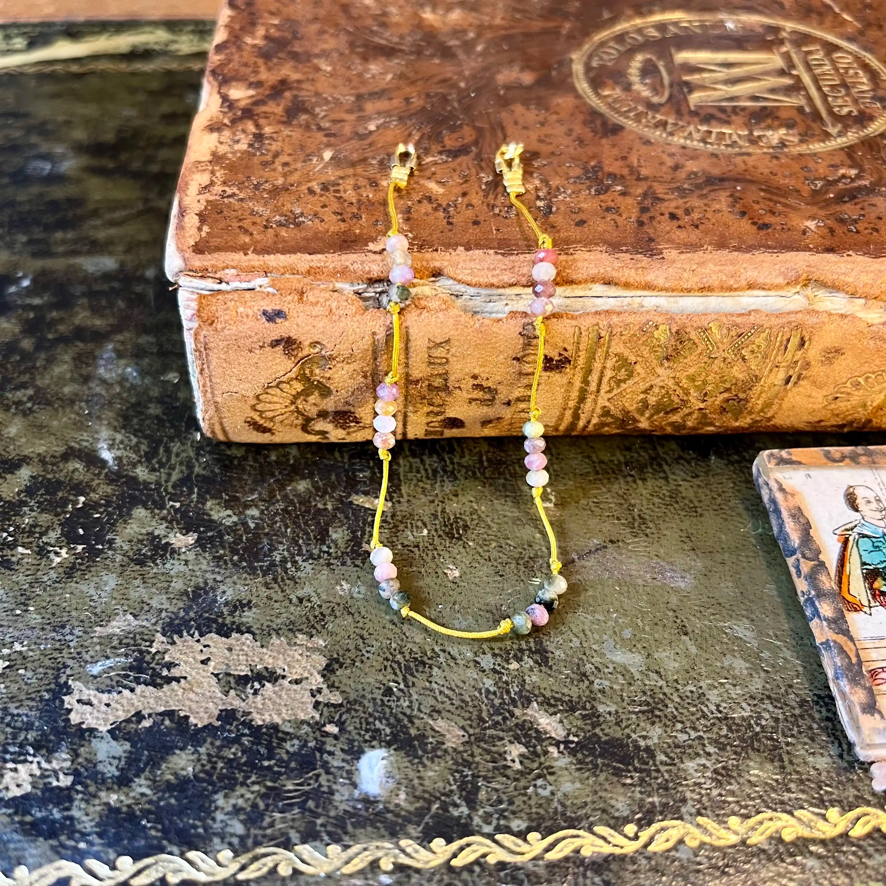 Bracelet fil de soie