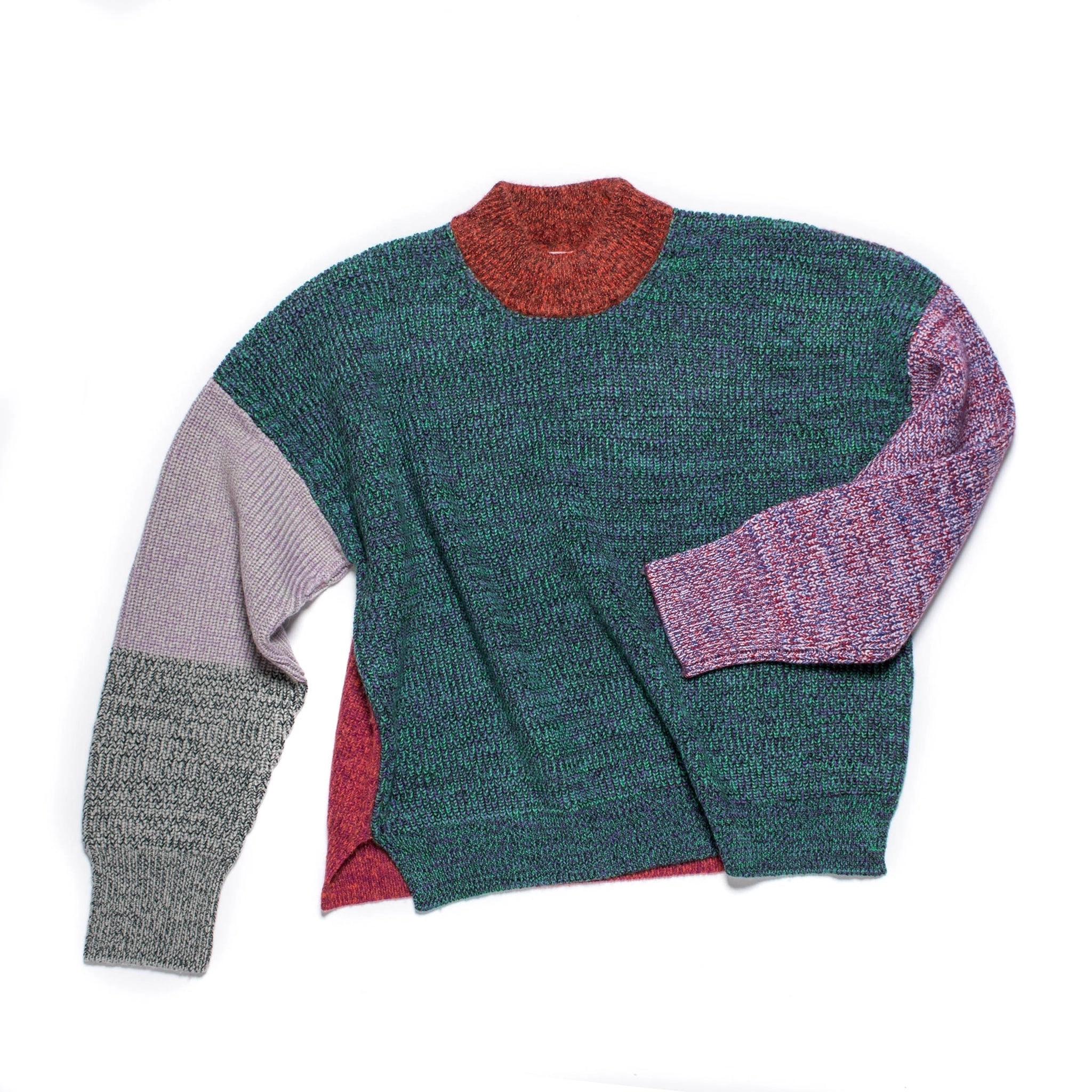 Pull tricoté taille L. LÆRKE est un pull court à col montant.
Sa coupe carrée et décontractée présente des épaules tombantes et des fentes de chaque côté.
Le modèle est défini, mais les couleurs et le fil sont choisis par la roue de la fortune WYP.
Ainsi, chaque pièce est vraiment unique au monde !