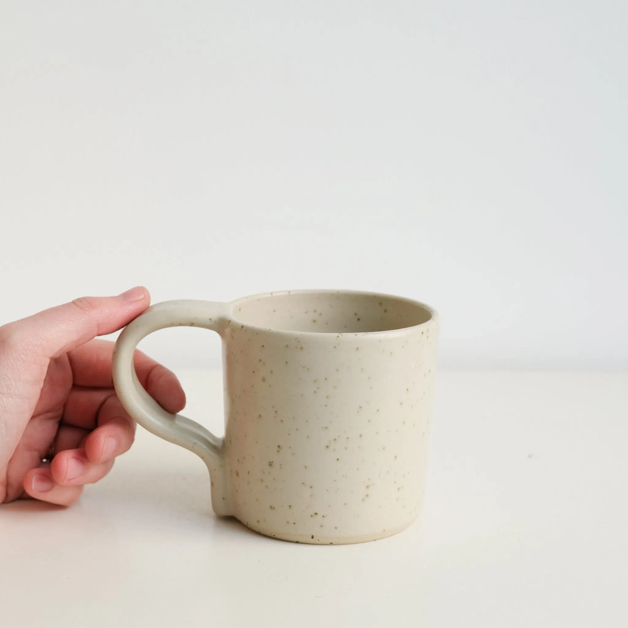 Mug en grès pyrité 280ml - blanc moucheté