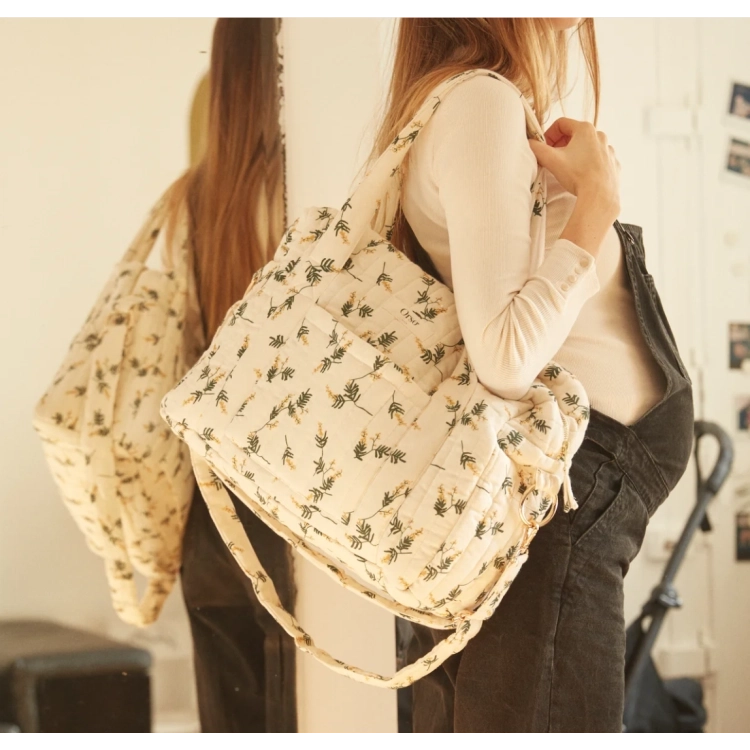 Grand sac à langer matelassé