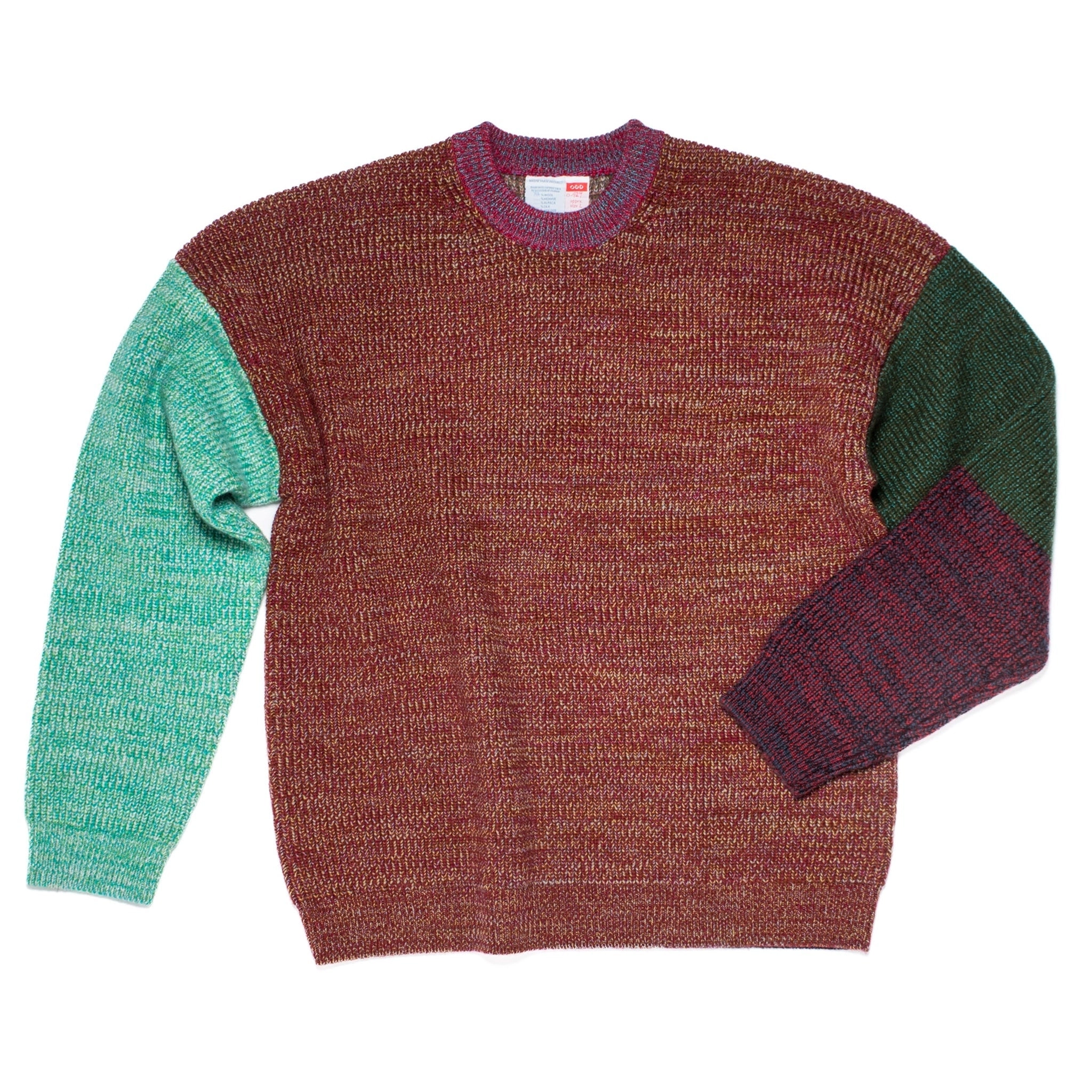 Pull tricoté taille L. ODD est notre pull ras-du-cou classique, parfaitement imparfait.
Sa coupe droite et décontractée est complétée par des épaules tombantes.
Le modèle est défini, mais les couleurs et le fil sont choisis par la roue de la fortune WYP.
Ainsi, chaque pièce est vraiment unique au monde !