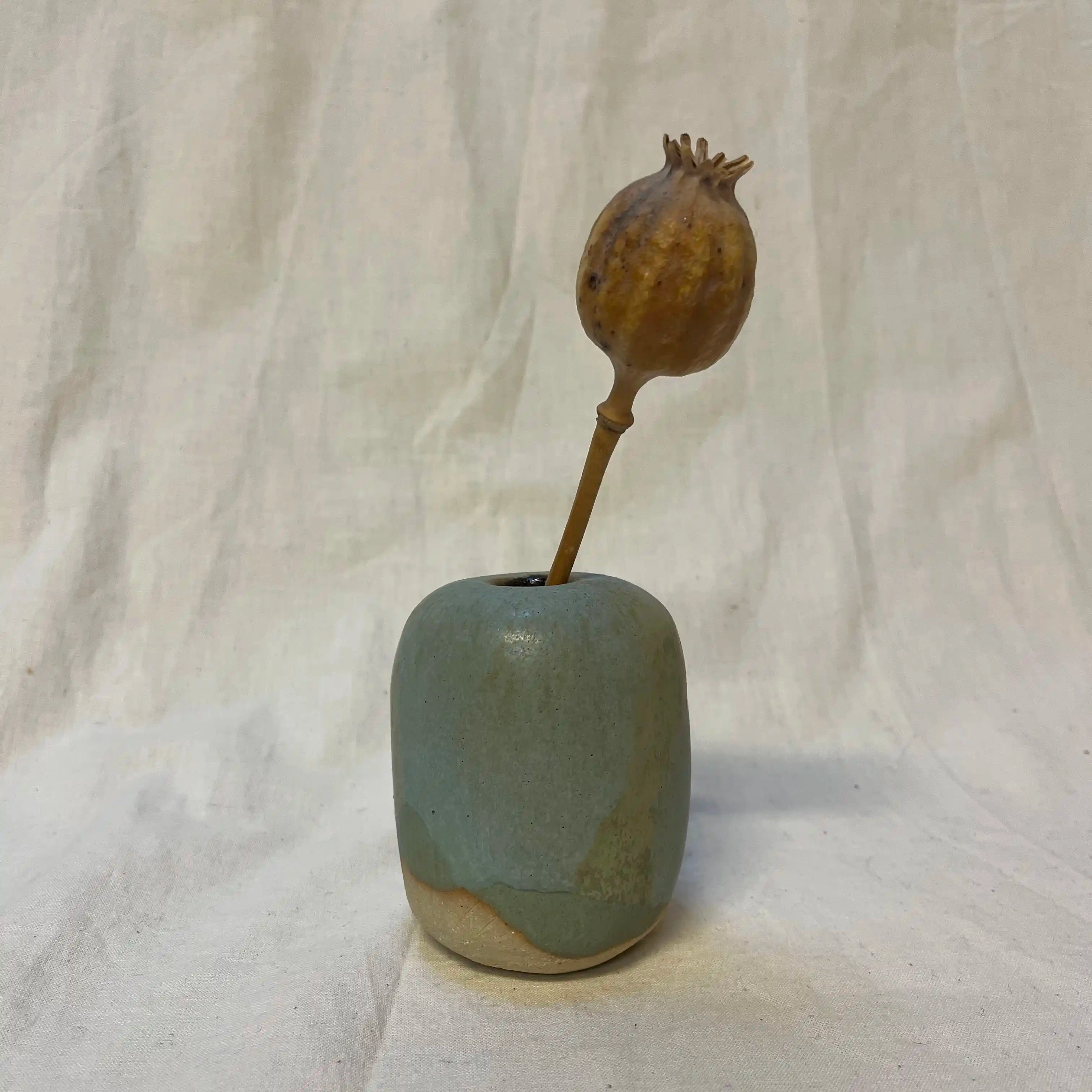 Vase en grès pincé