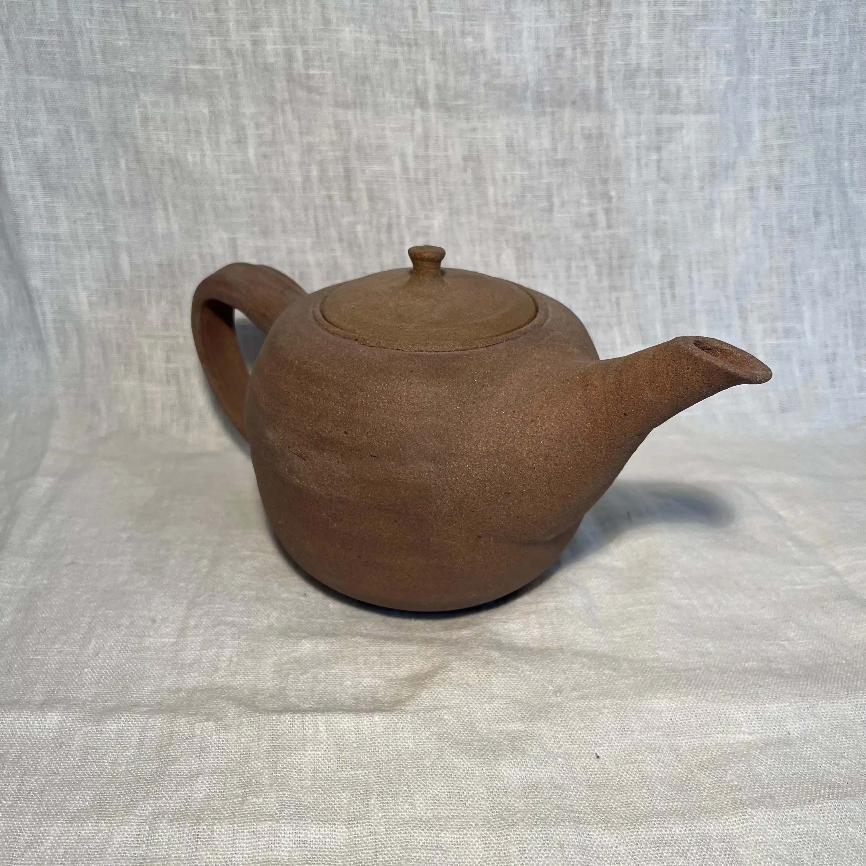 Théière grès. Non émaillée. Volume 0,8 litre