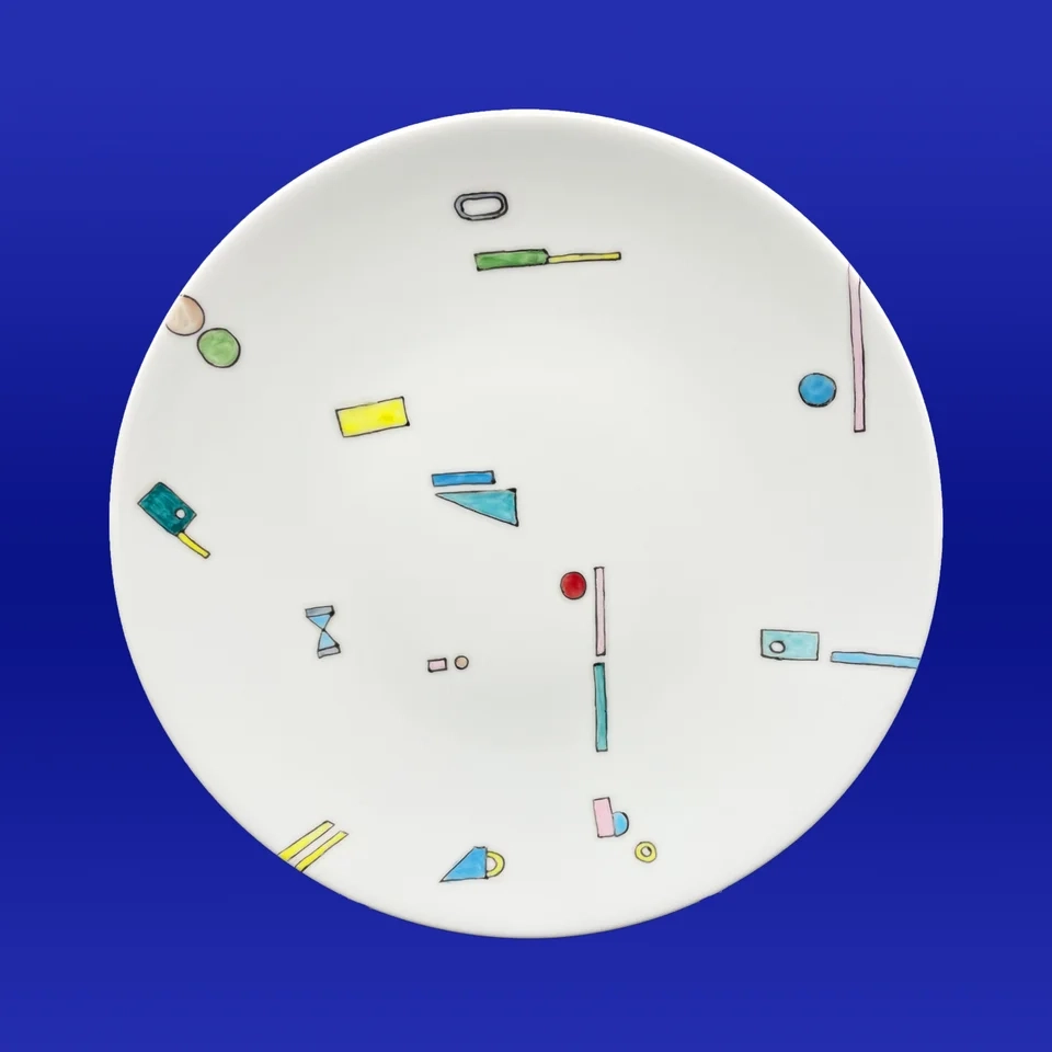 Assiette inspirée du travail de Marcelle Cahn - 21 cm. Pièce unique peinte à la main