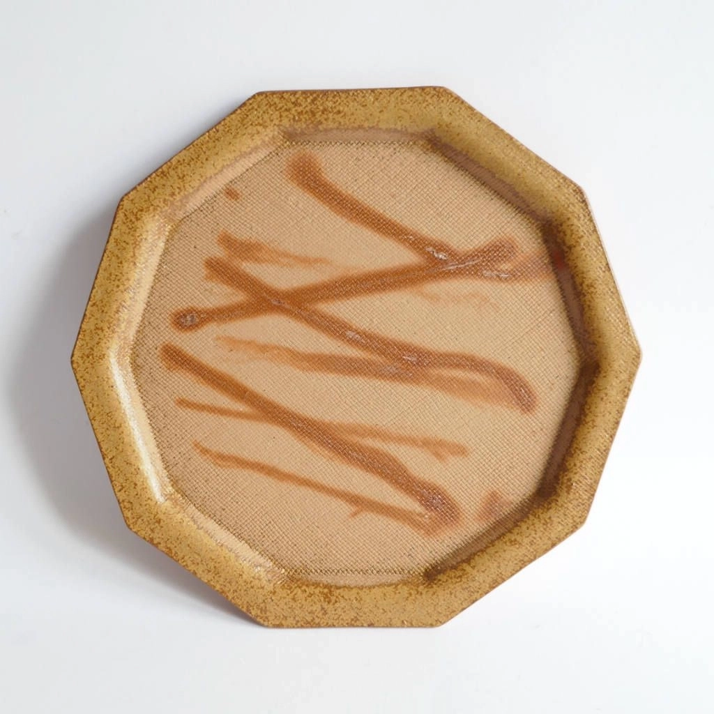 Assiette moyenne 10 côtés 19,7cm – Sō ISEZAKI