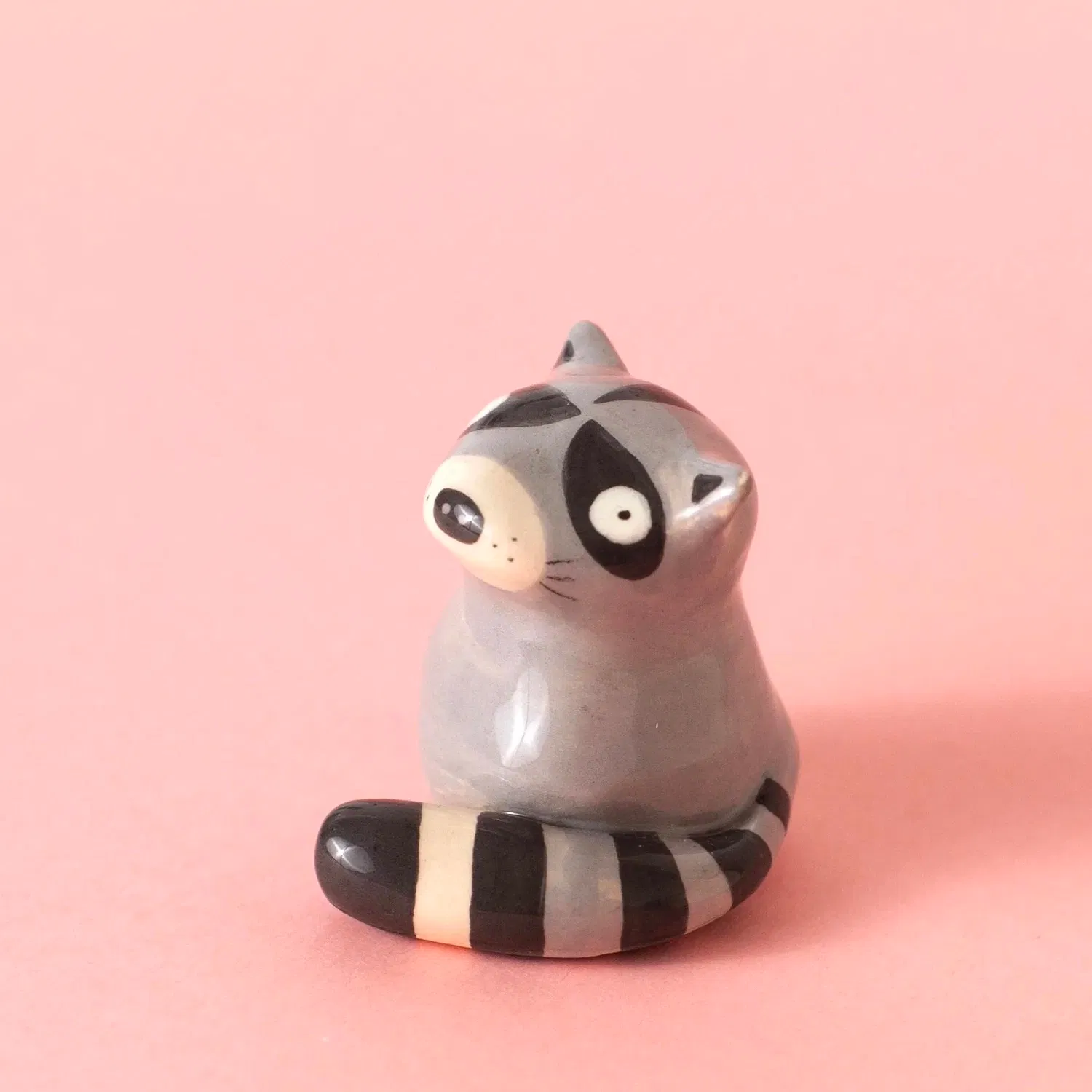 Figurine mini-animal Henri le raton laveur