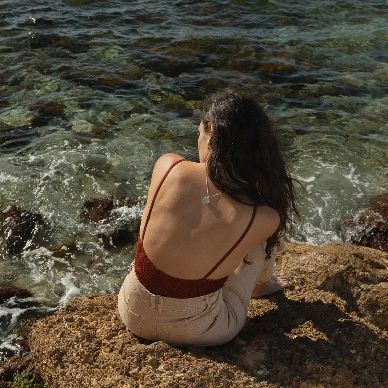 Collier pendentif . LA FLEUR 🌈