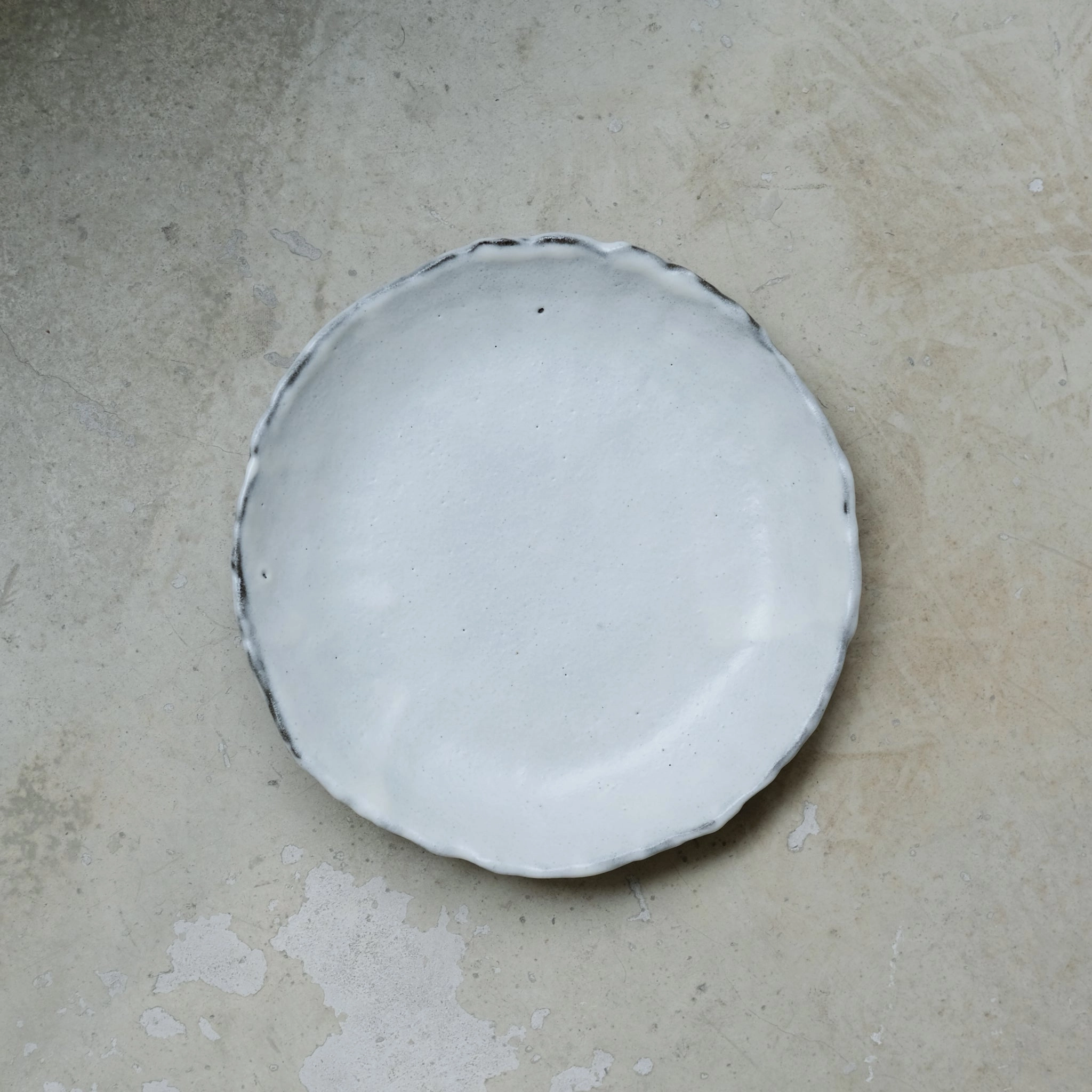 Assiette en terre du Fuilet D 21,5cm - Blanc satiné