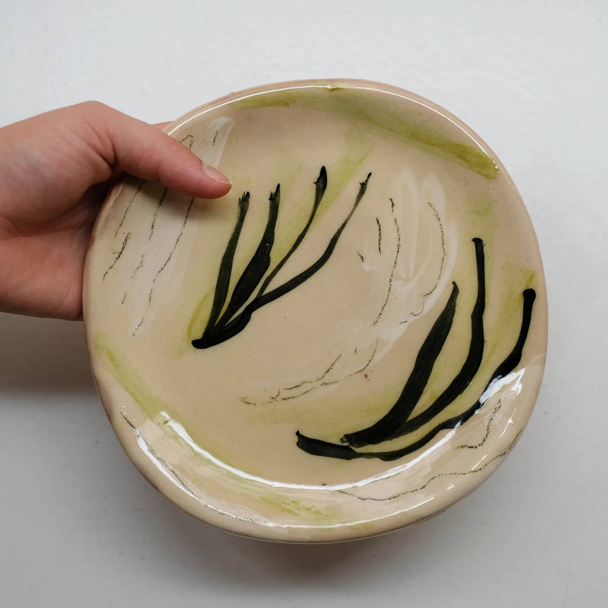 Assiette 38HB03 en faïence rouge D 19,5cm - Multicolore