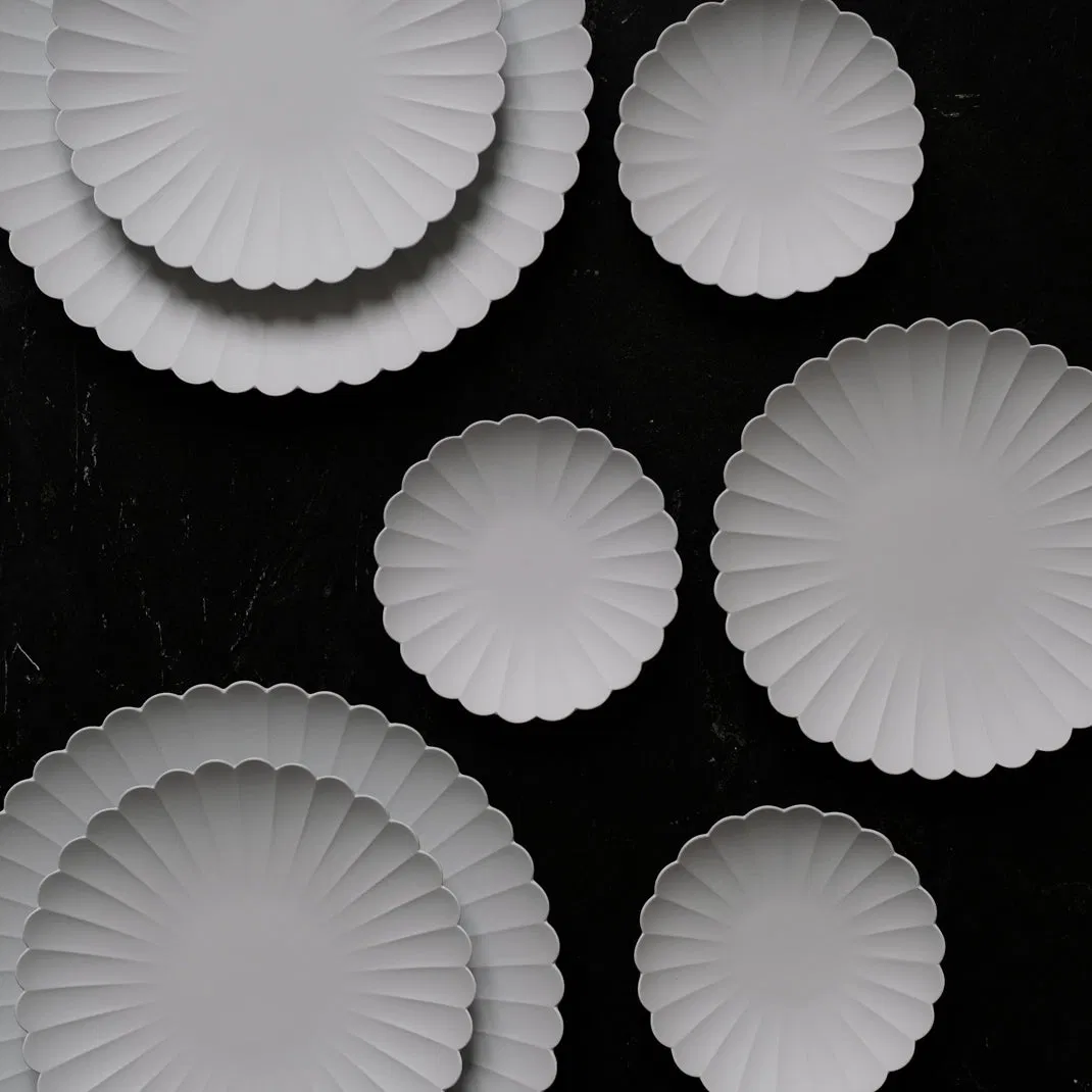 Assiette "chrysanthème" D 11cm TY Palace - Blanc Gris