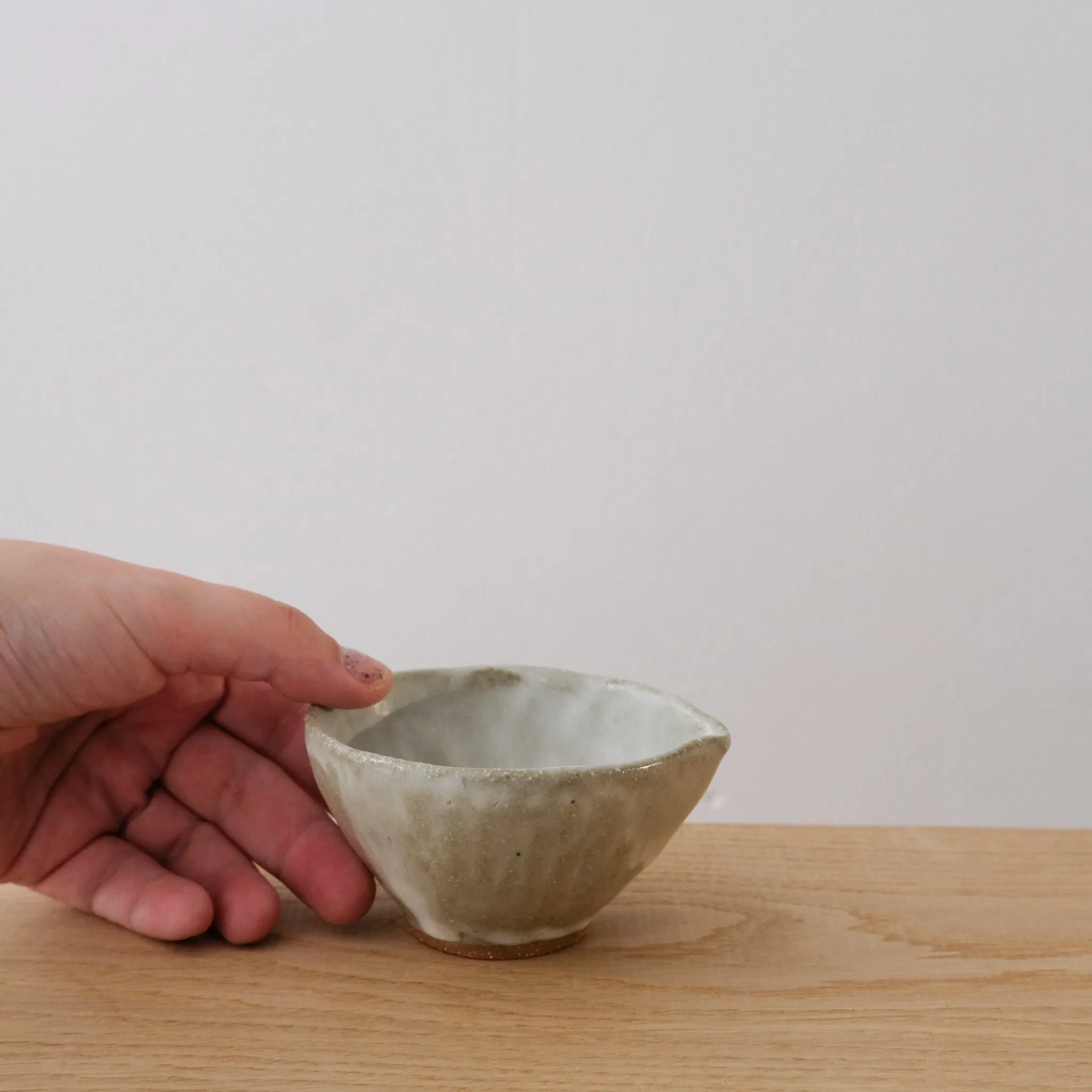 Verseuse en grès 110ml -(S) blanc gris mat