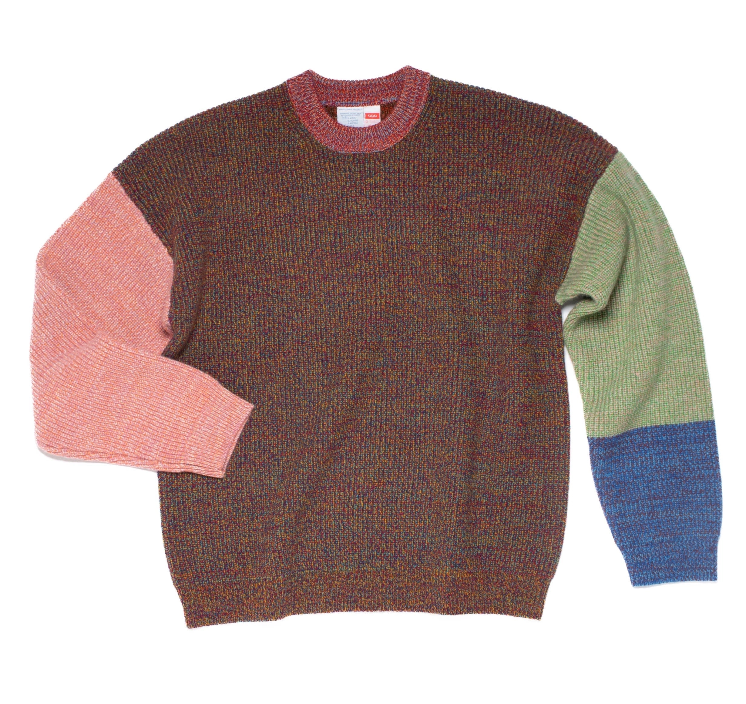 Pull tricoté taille L. ODD est notre pull ras-du-cou classique, parfaitement imparfait.
Sa coupe droite et décontractée est complétée par des épaules tombantes.
Le modèle est défini, mais les couleurs et le fil sont choisis par la roue de la fortune WYP.
Ainsi, chaque pièce est vraiment unique au monde !