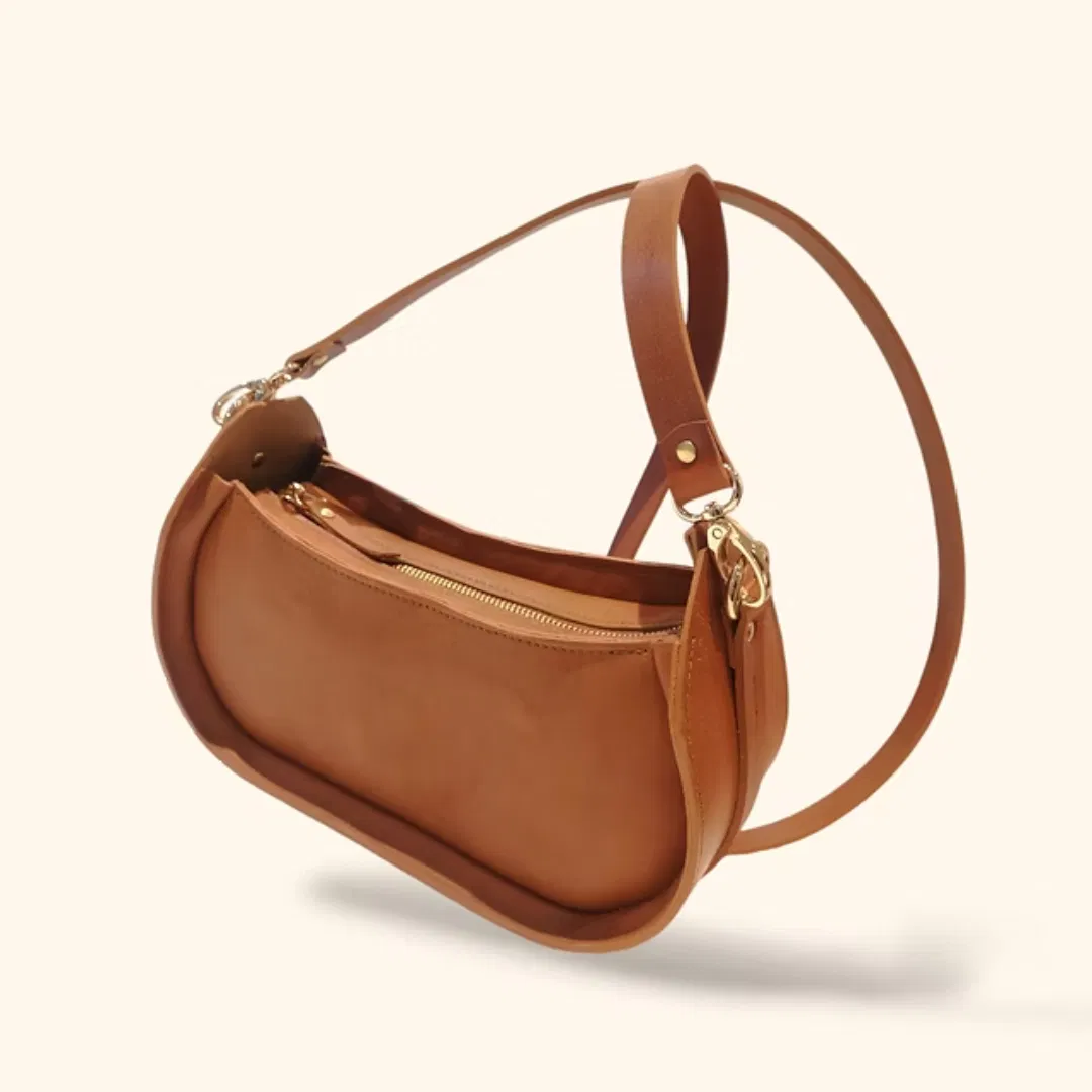 Sac demi-lune TSUKI mini en cuir