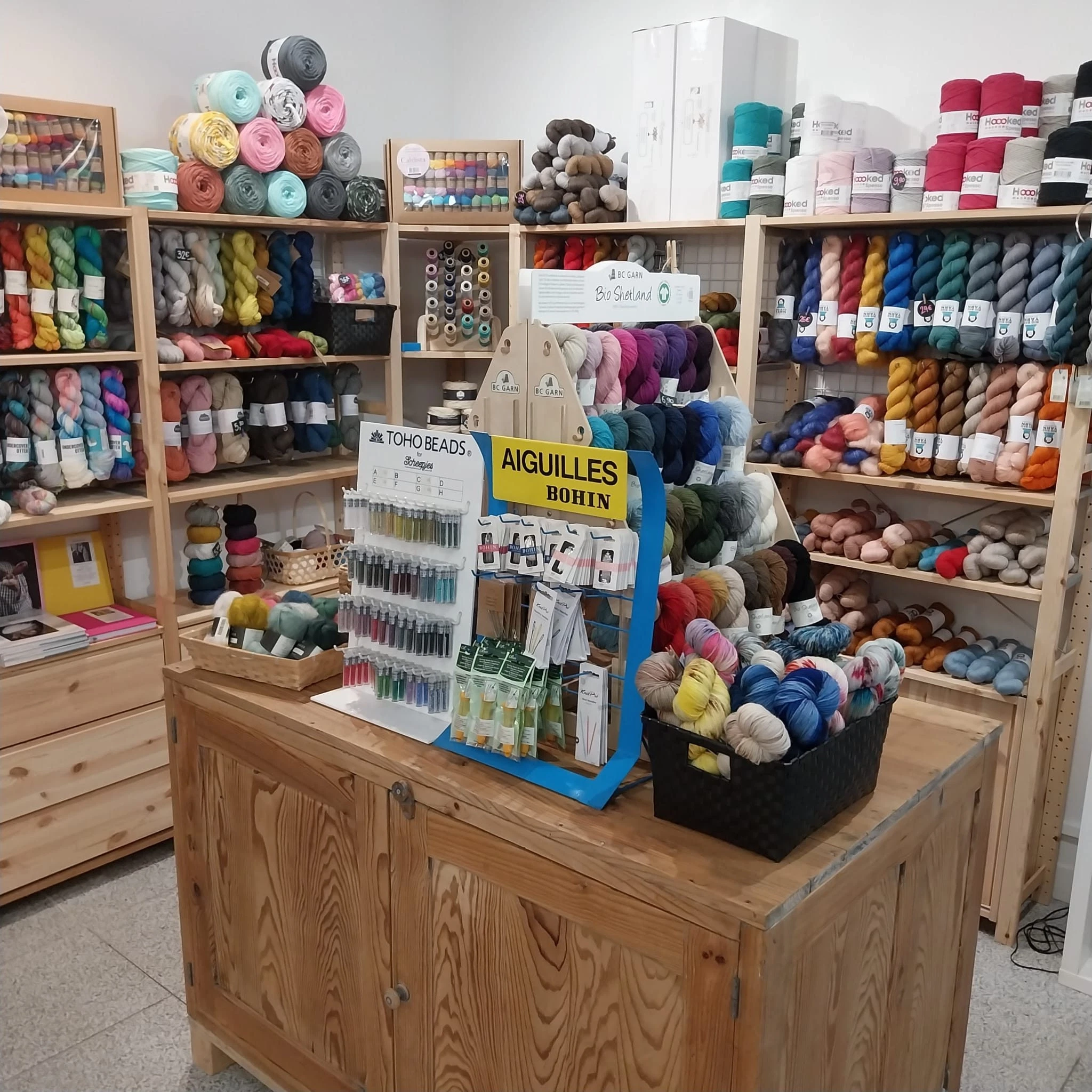 Les Tricoteurs Volants boutique tricot Paris 10