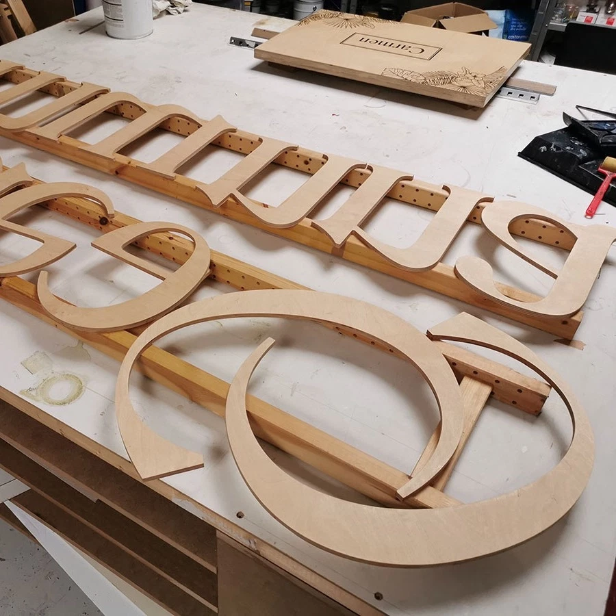 Atelier numérique gravure bois Paris 20e Atelier figura sfondo