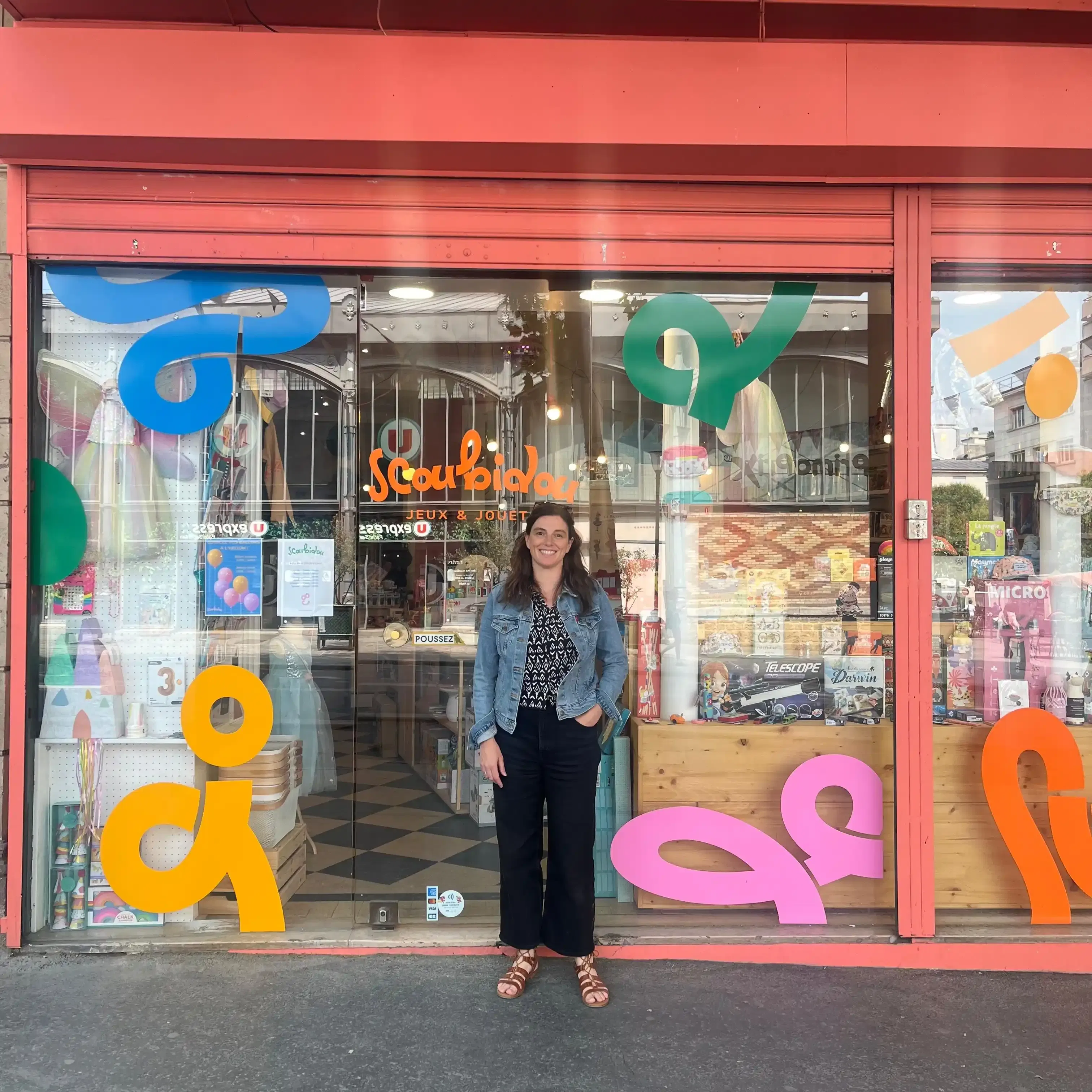 Scoubidou boutique jouets jeux paris 19