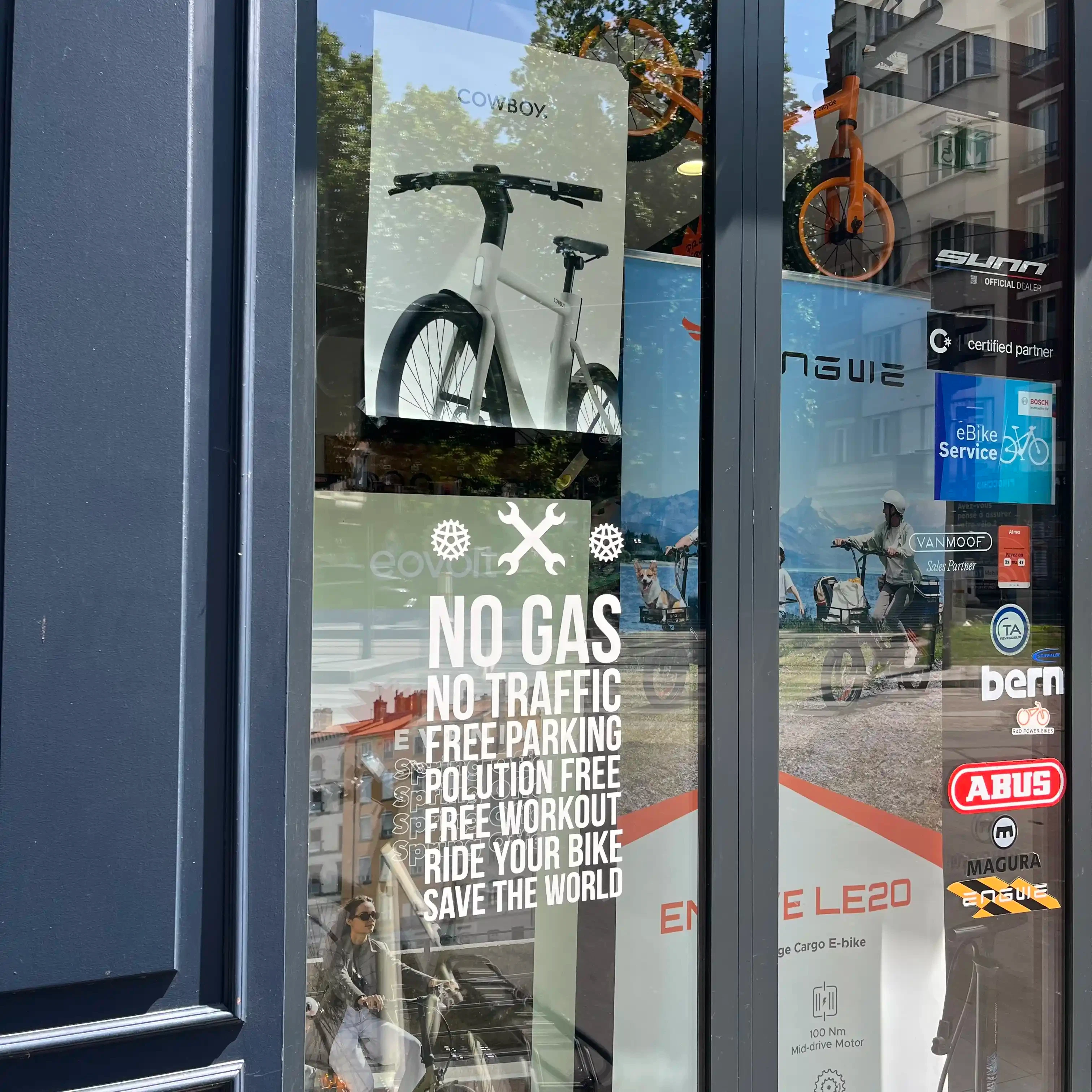Le Vélo Sur La Piste, Réparation vélos, Vente vélos, Vente accessoires,Paris 19e