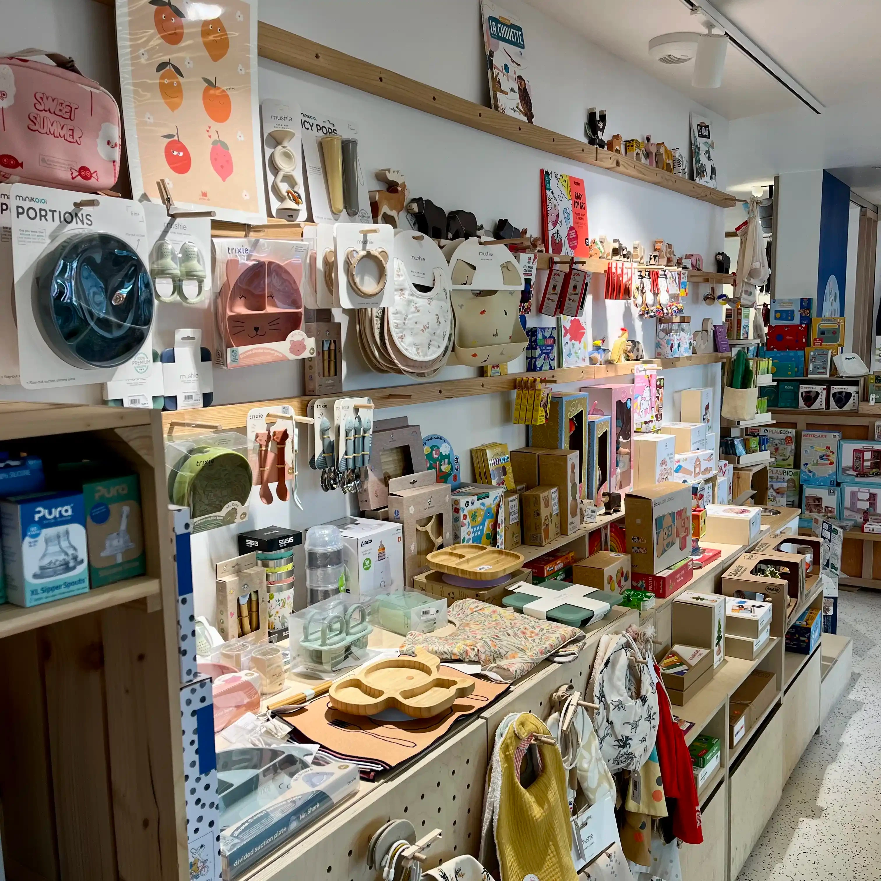 émeu, Paris 11e, Éco-responsable,Jeux,Livres,Décor,Vêtements,Puériculture