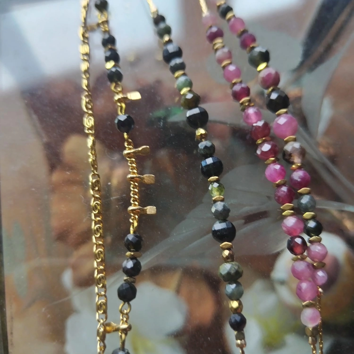 Bracelets en tourmalines, hématites et acier inoxydable