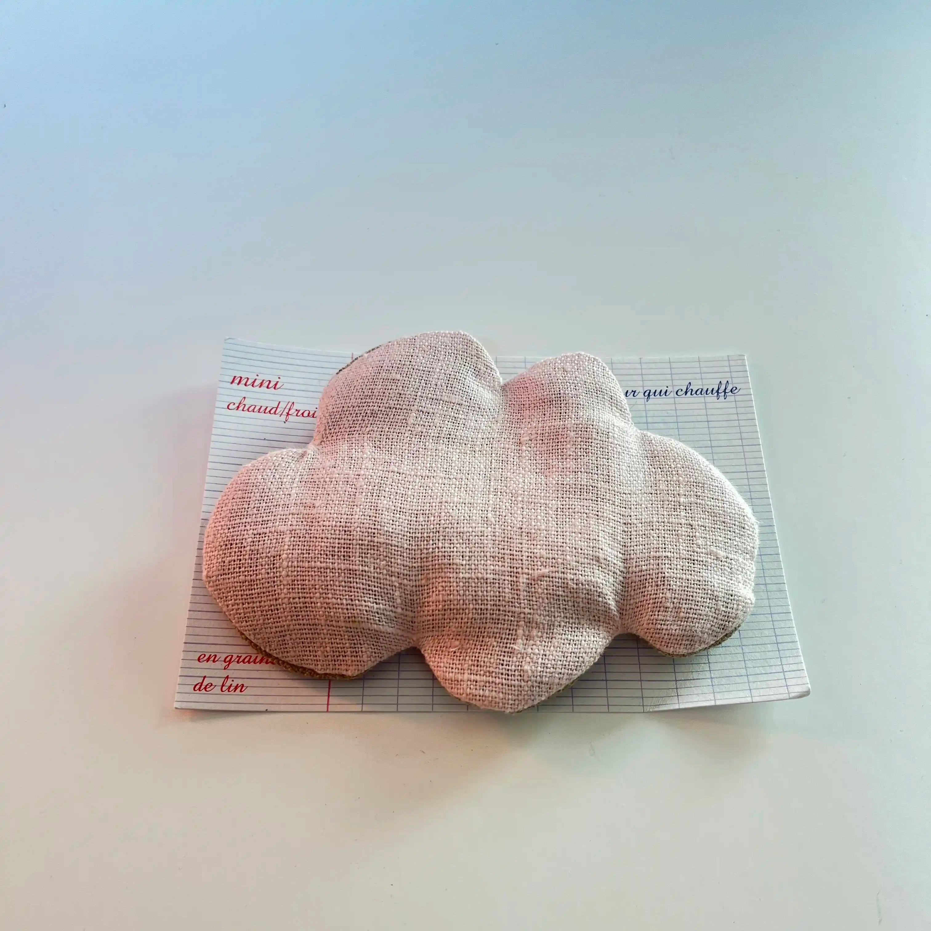 Mini nuage chaud / froid en lin et graines de lin à faire chauffer ou refroidir pour soulager les petits maux du quotidien