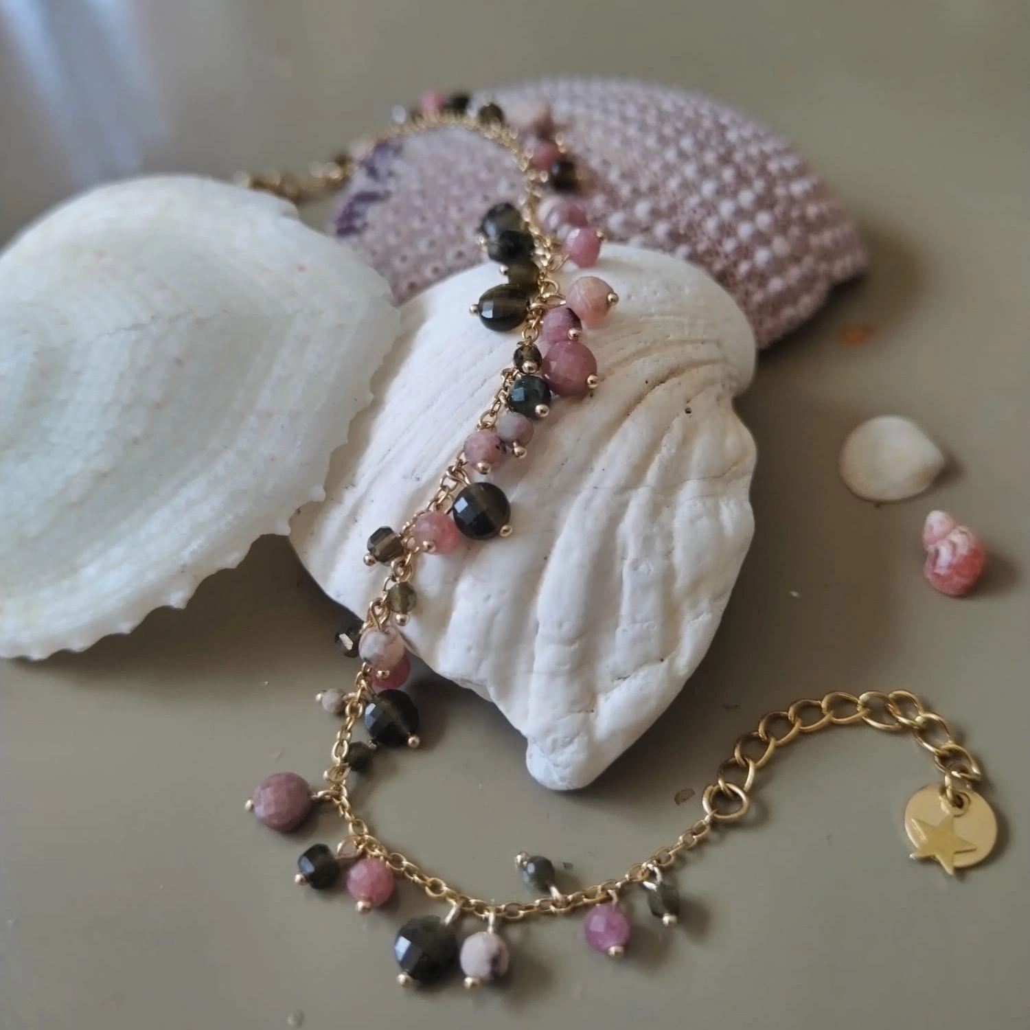 Bracelets en acier inoxydable, obsidiennes et rhodochrosytes