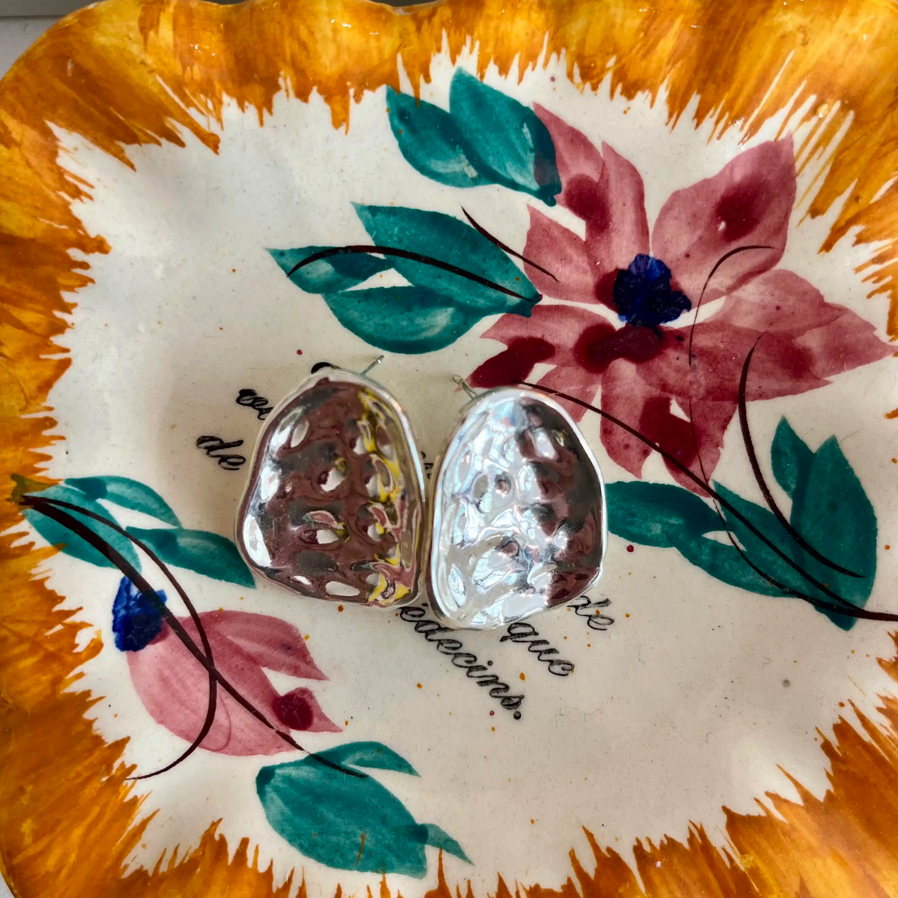 Boucles d’oreilles plates