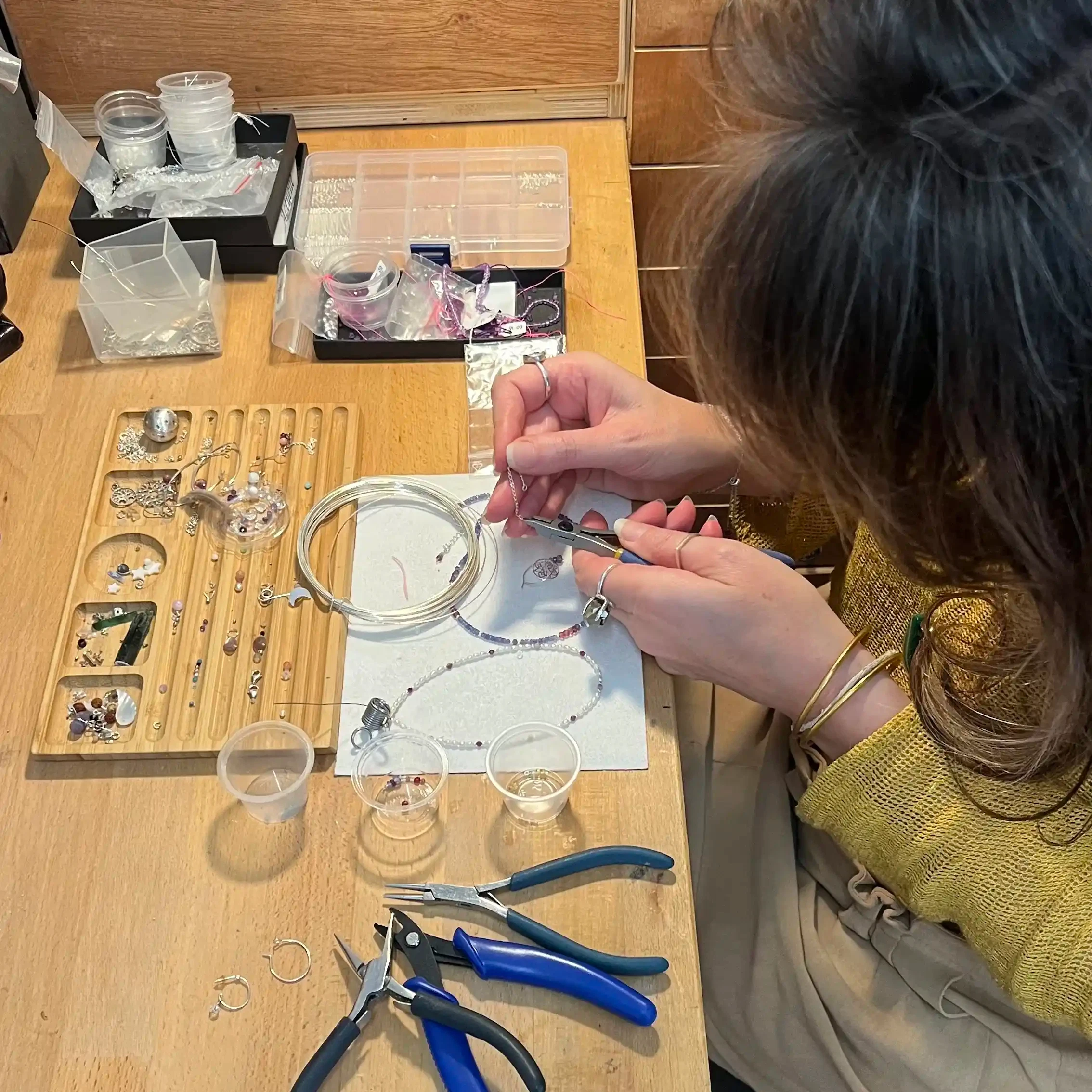 Atelier Lloydie Darnanville, Artisan, Bijouterie, Pierres énergétiques, Cours, Jewels
